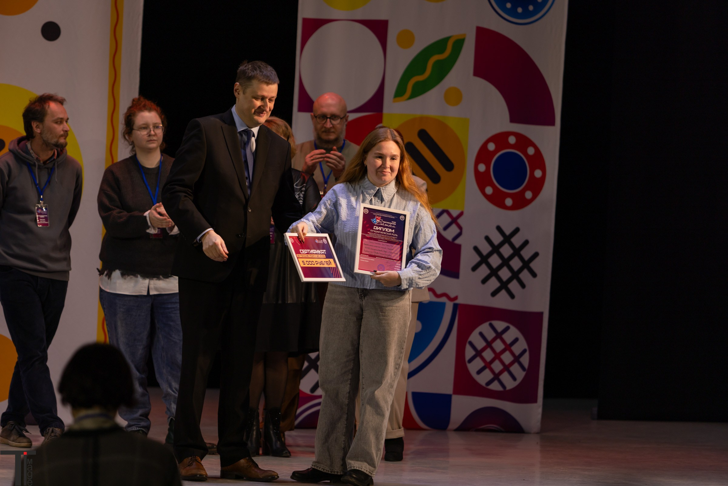 Театральная Вятка 2025. Имидж Технологии — репортажная фотография в Кирове Кировской области. Производство сувенирных магнитов, заливных этикеток и значков