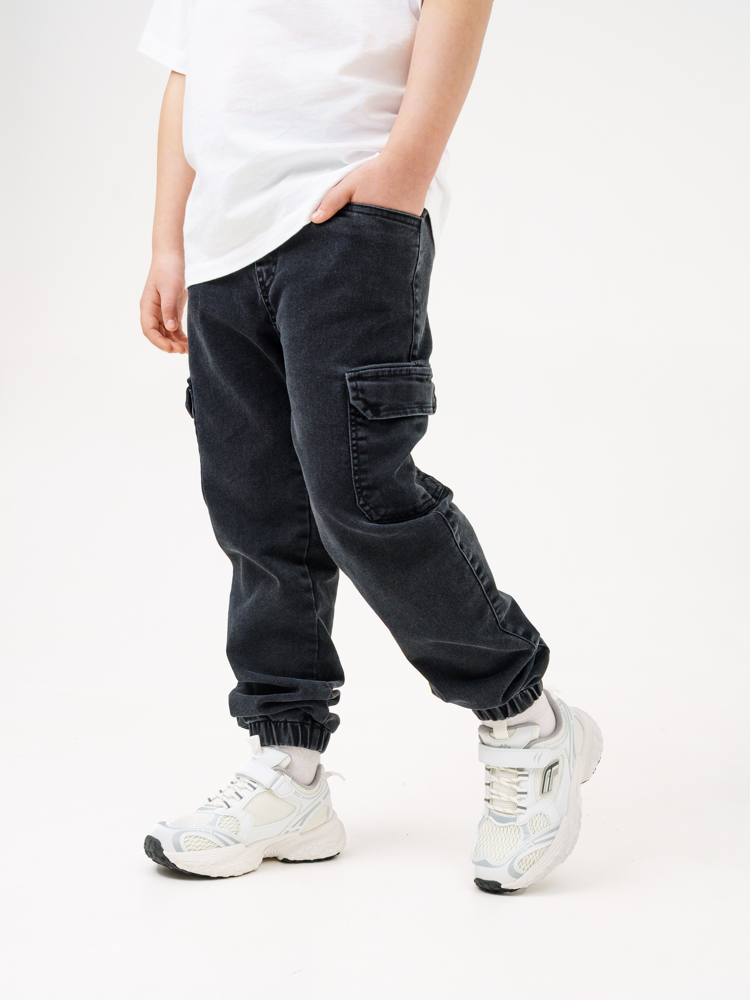 Детские джинсы. Макаров Сергей|Creamlebot Фотограф города Ростов-на-Дону