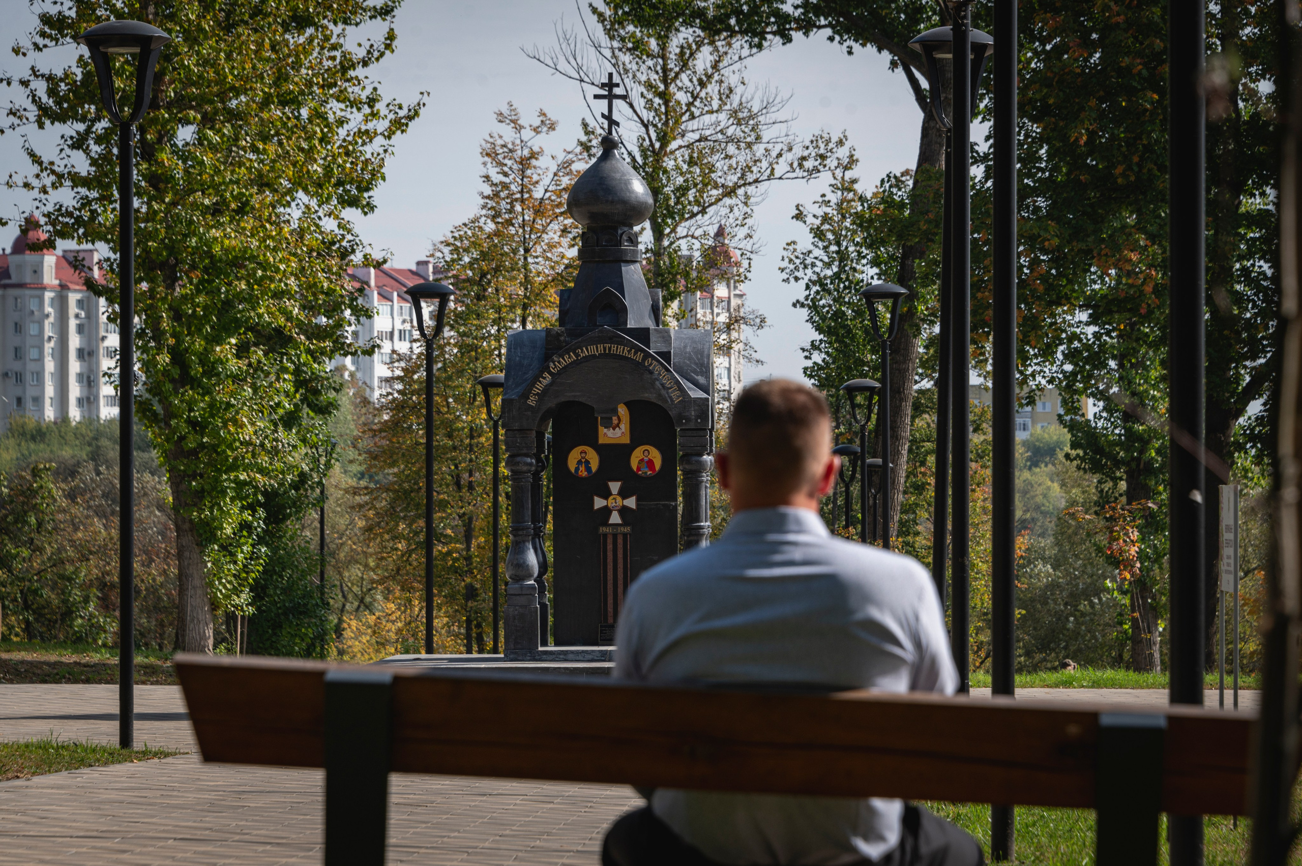Авторская серия фотографа Романа Адлера «Ради Жизни». Фотограф Роман Адлер