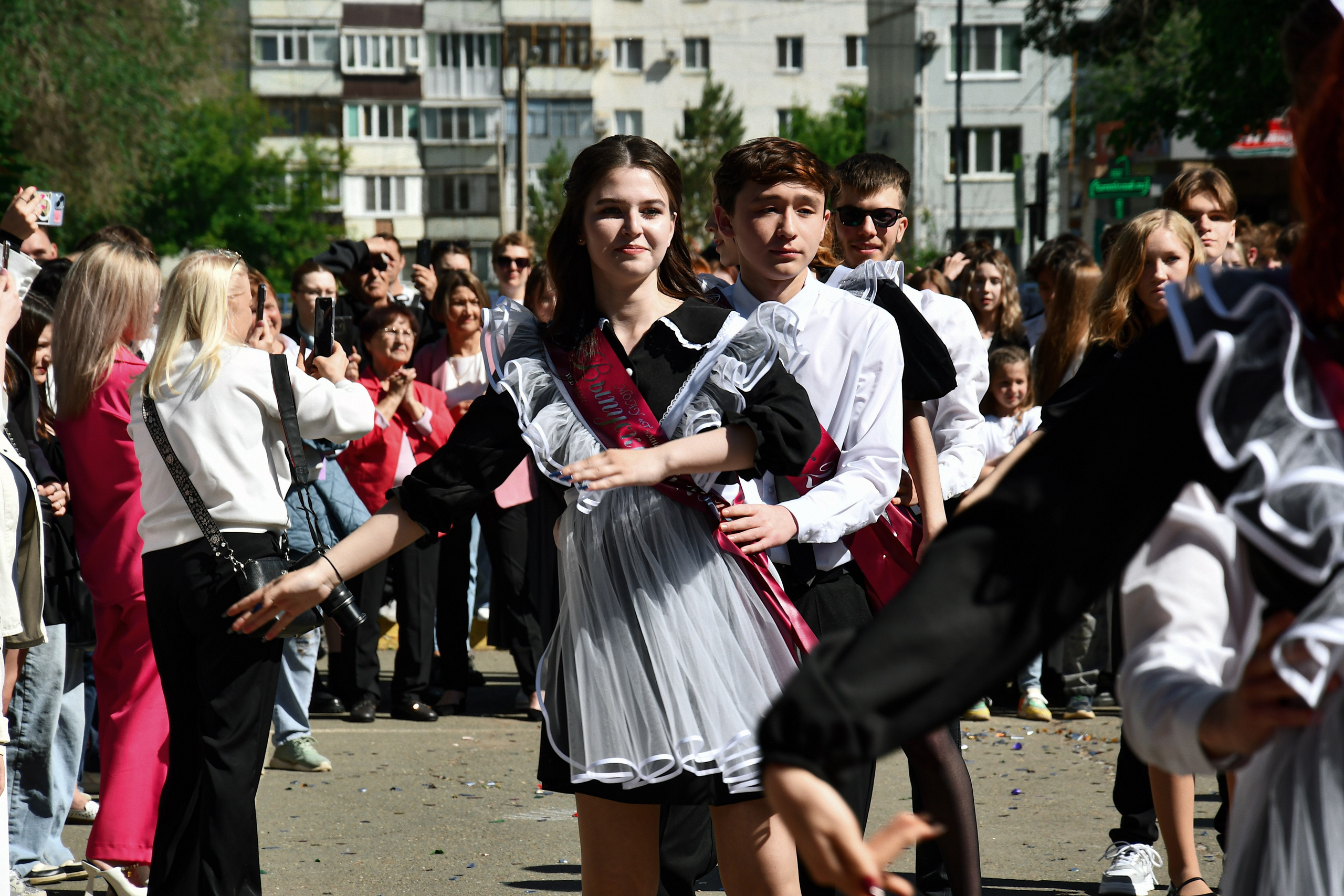 Линейка Гимназия Nº3. Фотограф Оренбург I Кристина Подольская