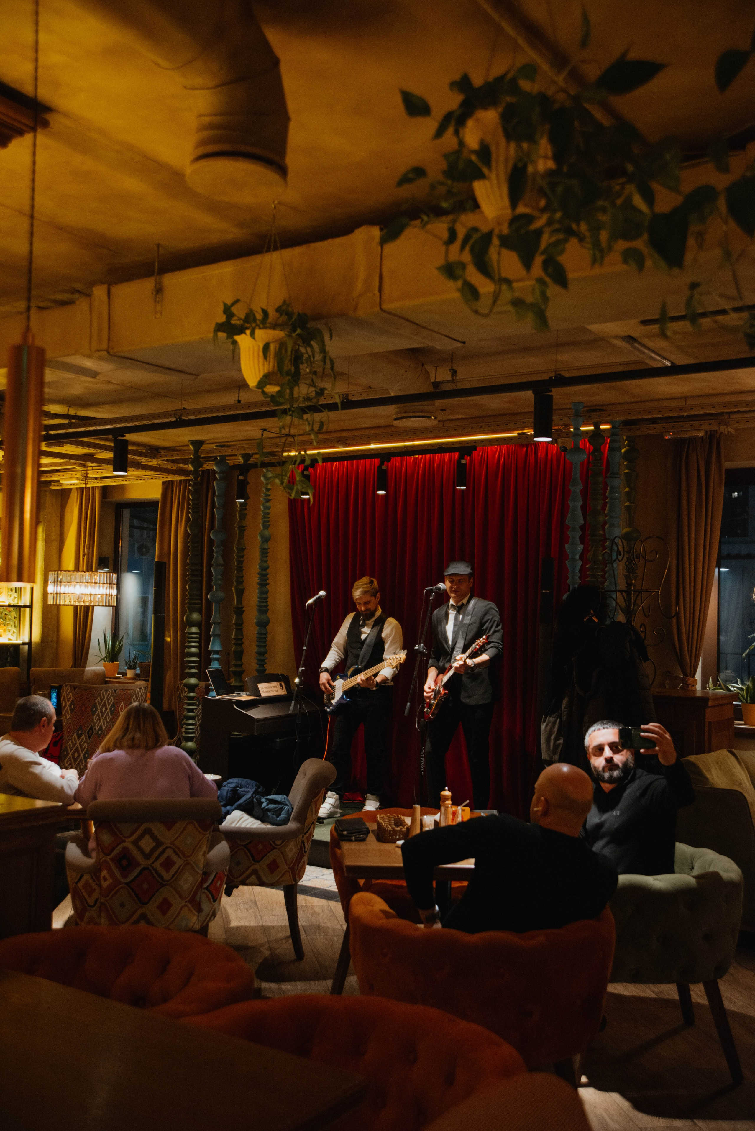 День рождения ресторана «Пряный Барашек». Ксения Glossa. Портретный и репортажный фотограф в Самаре