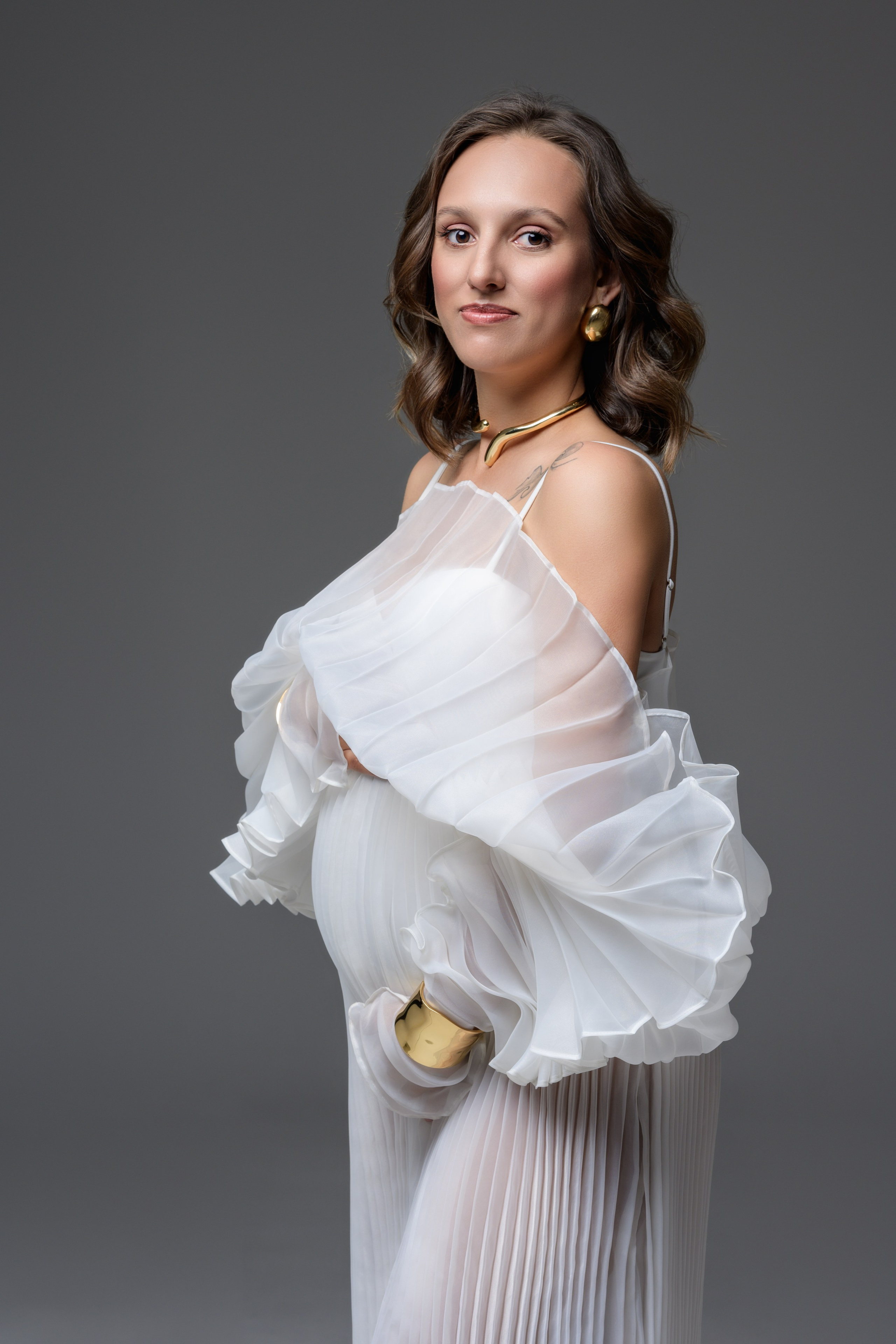 Фотосессия беременности в Крыму. Студийная фотосессия беременности. Стильная беременность. Фотограф беременных Ольга Топоривская.