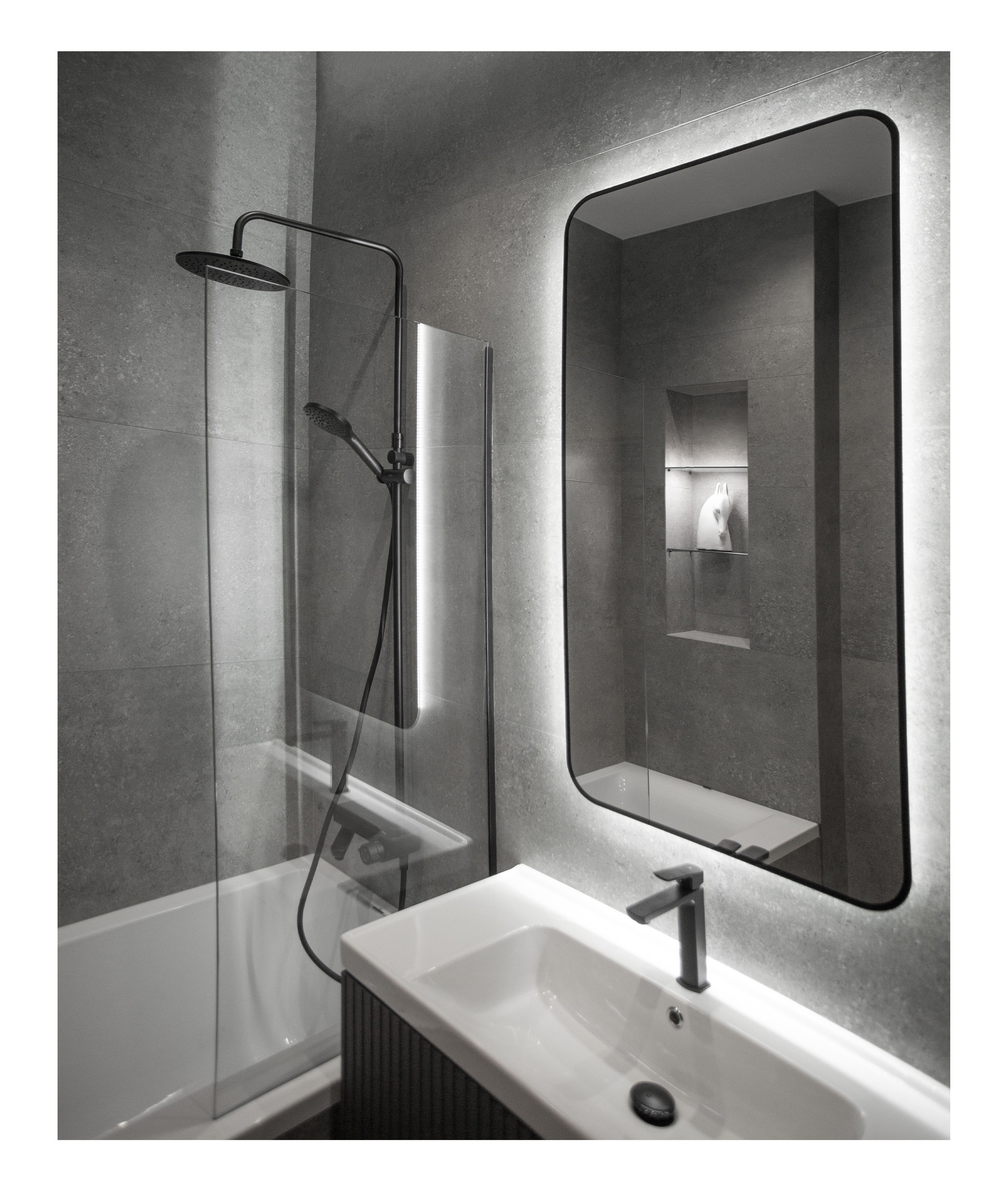 Интерьер. Георгий Тришаков