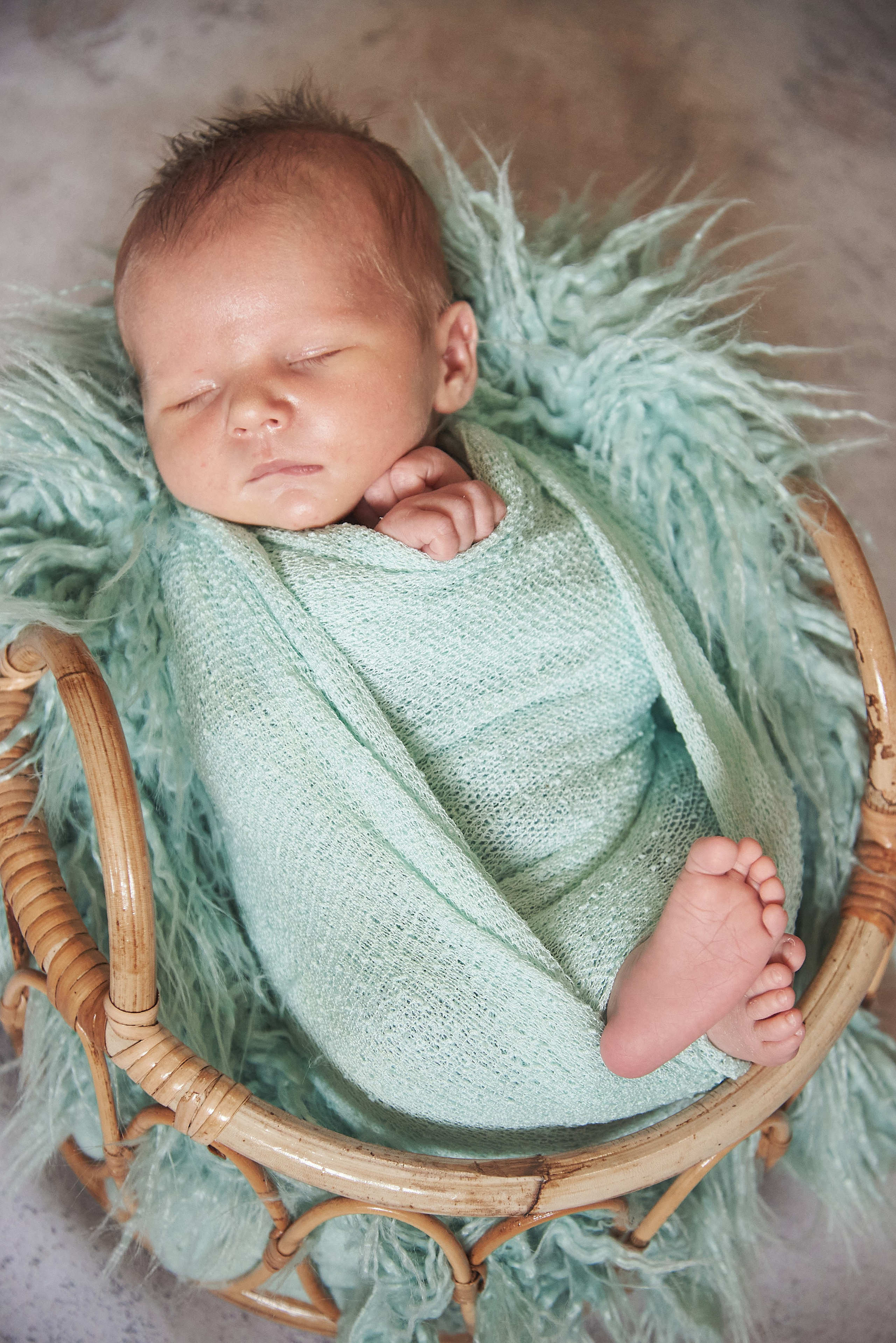 Новорожденные. Фотограф Юлия Ремезова