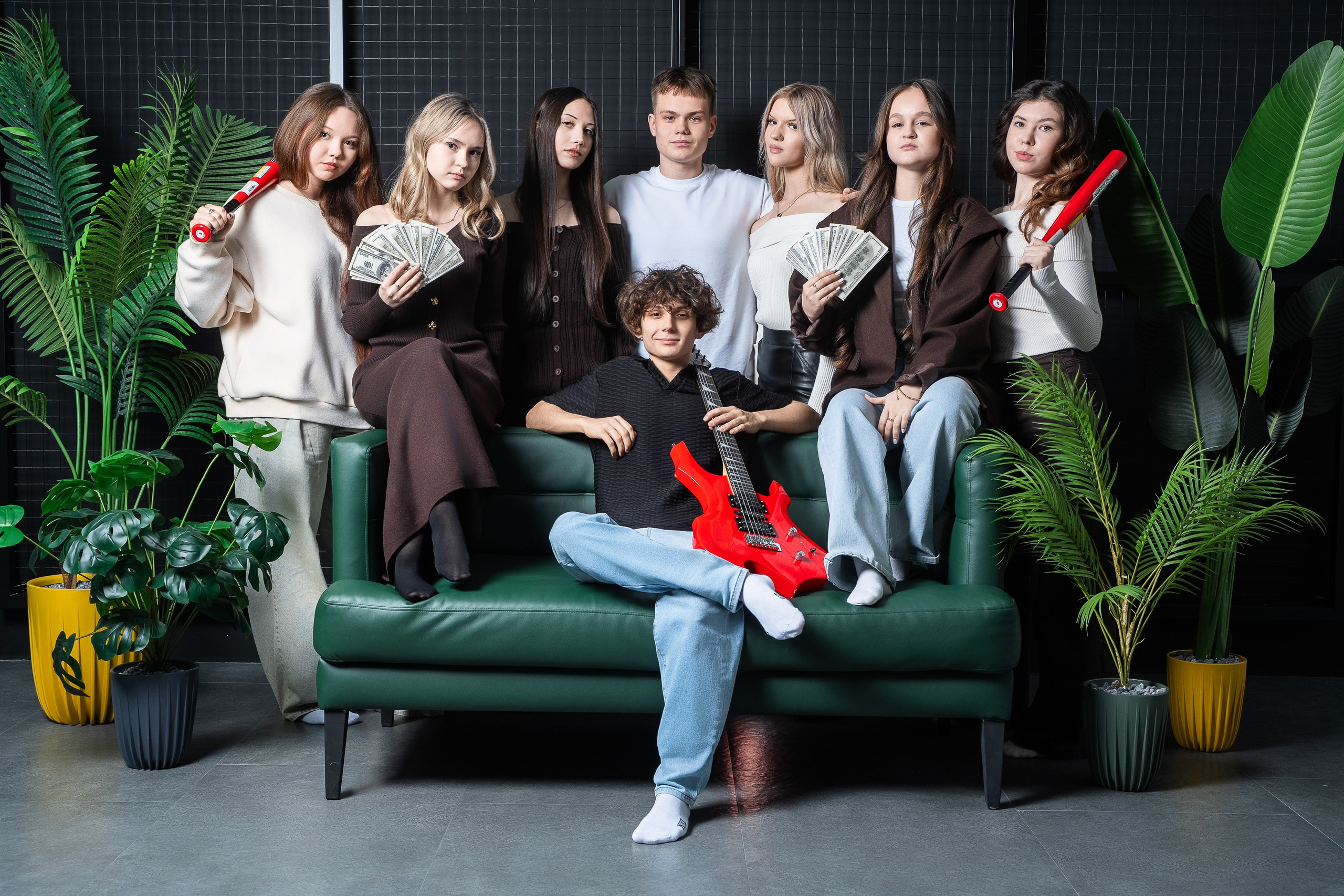 2 СТРАНИЦЫ 11 кл. Выпускные альбомы Нижнекамск Набережные Челны Фотостудия Небо