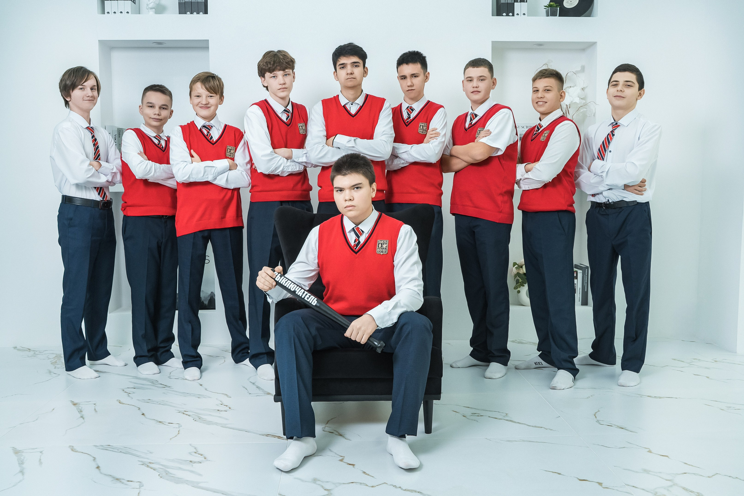 6 СТРАНИЦ 11 кл. Выпускные альбомы Нижнекамск Набережные Челны Фотостудия Небо