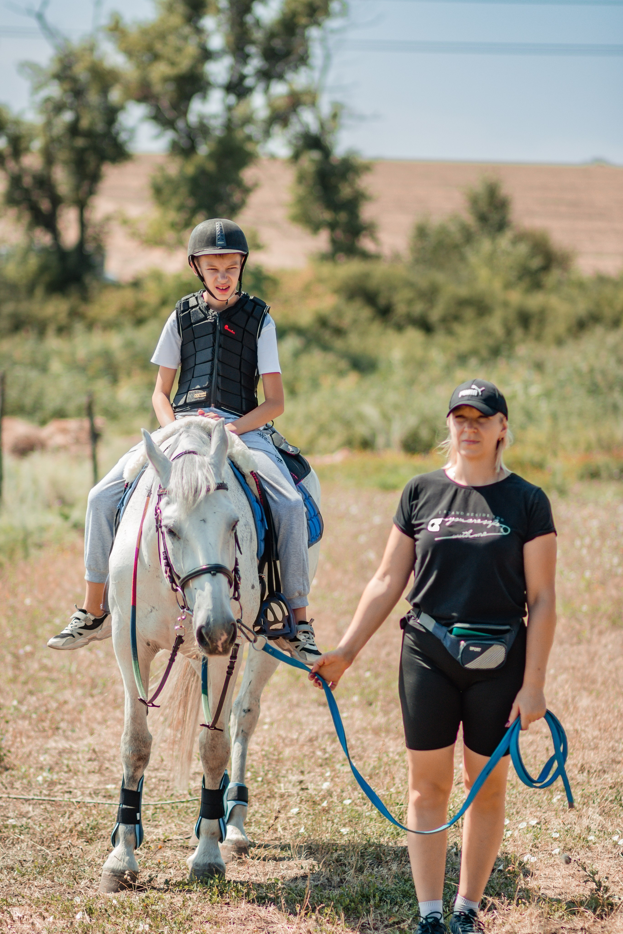 Выезды в поля на лошади