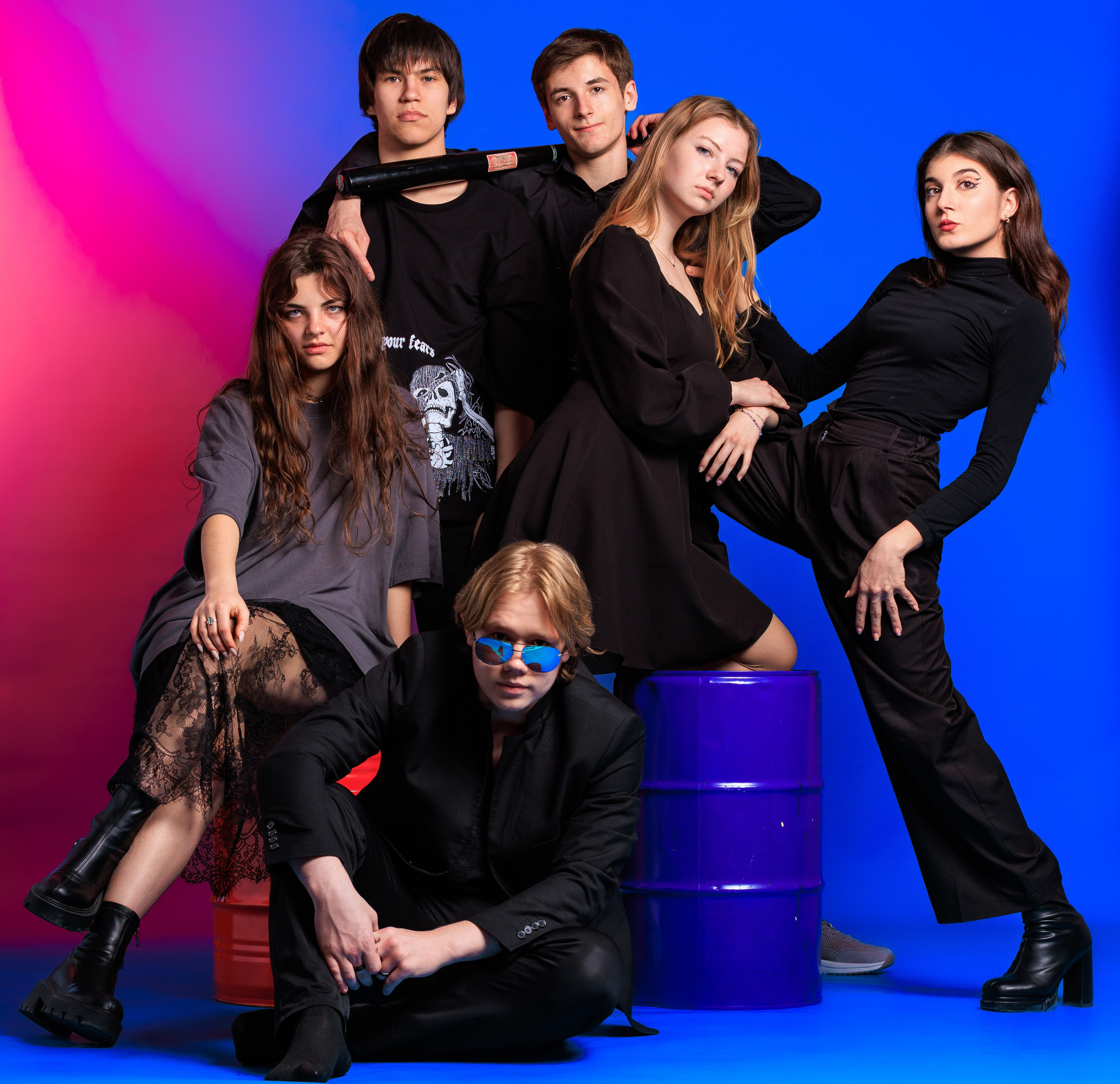 Смотреть фотки в фотостудии. Выпускные альбомы Геленджик, Новороссийск, Краснодар, Туапсе