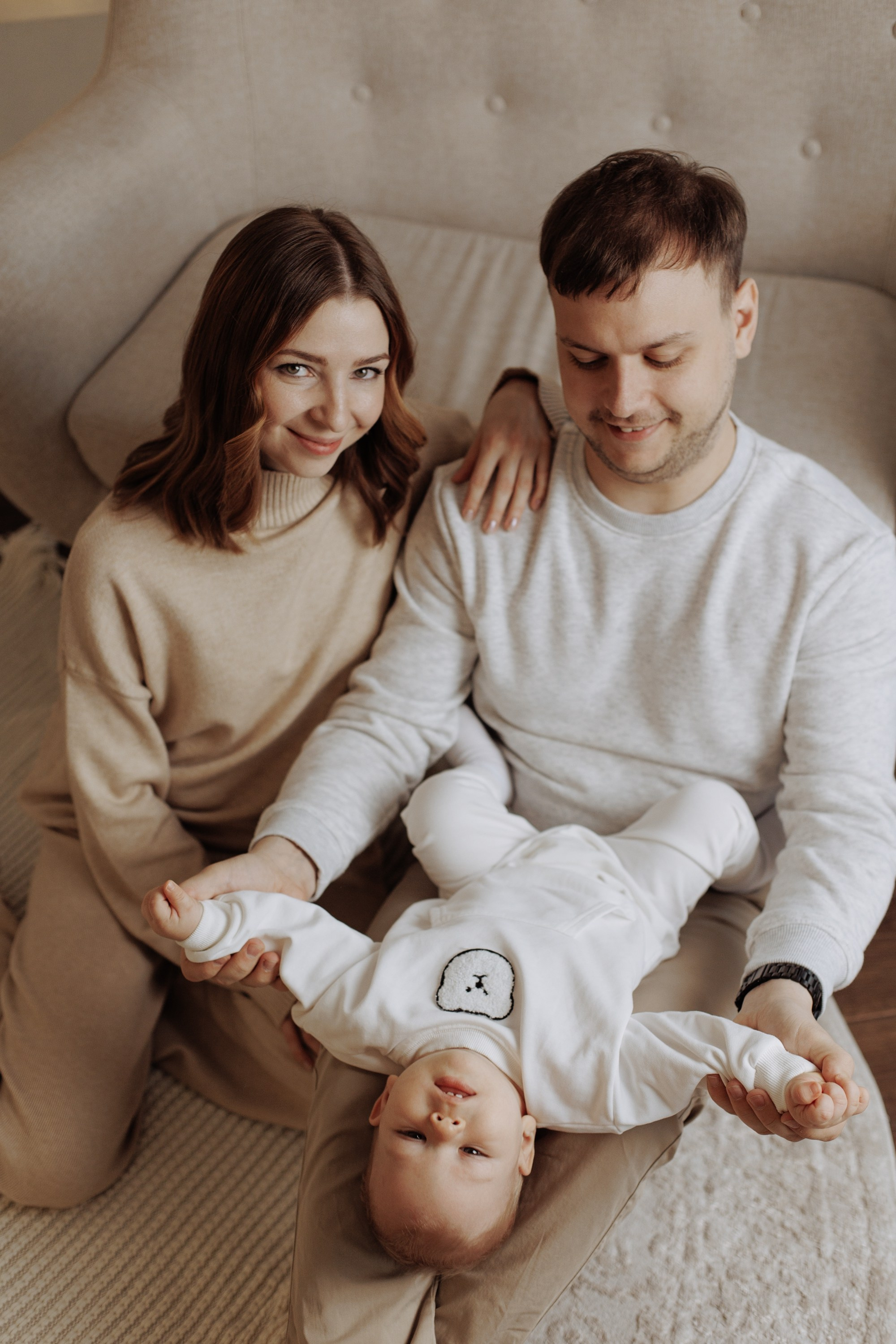 Семейная фотосессия «студия». Свадебный фотограф