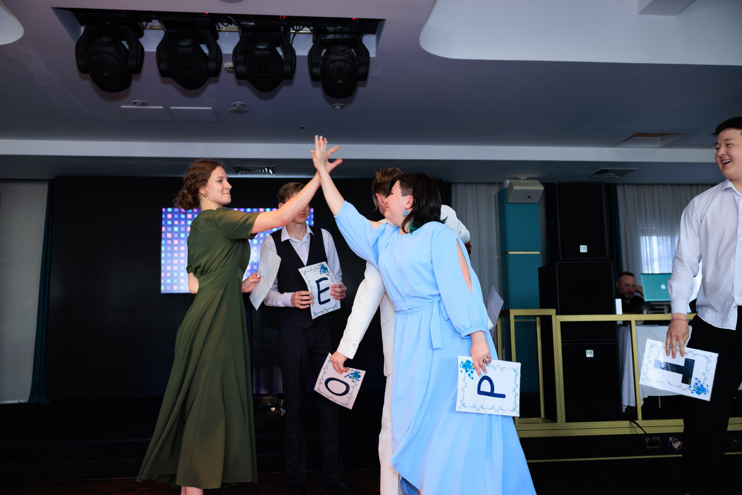 Выпускной лицея 244. Фотограф Александр Заломаев