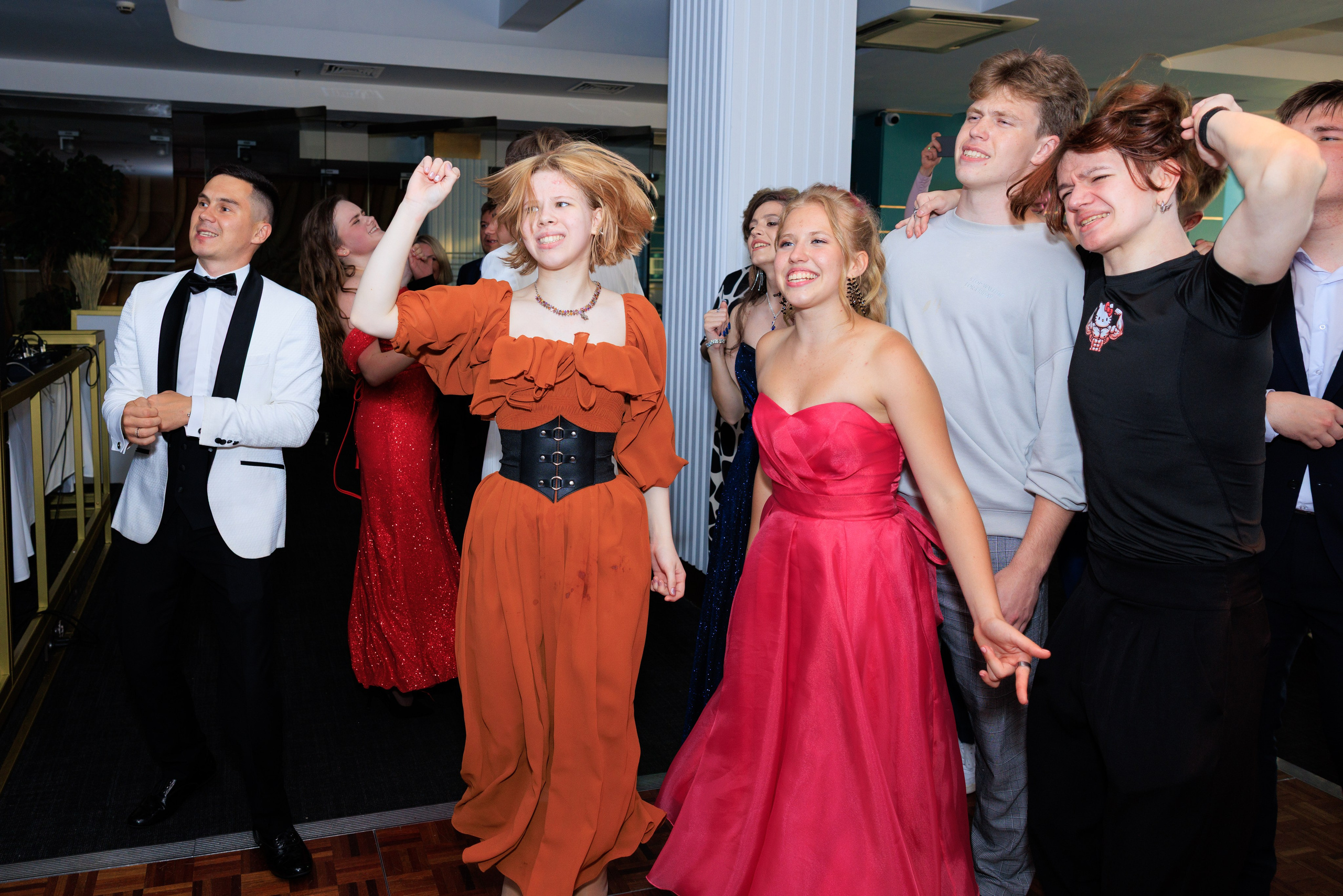 Выпускной лицея 244. Фотограф Александр Заломаев