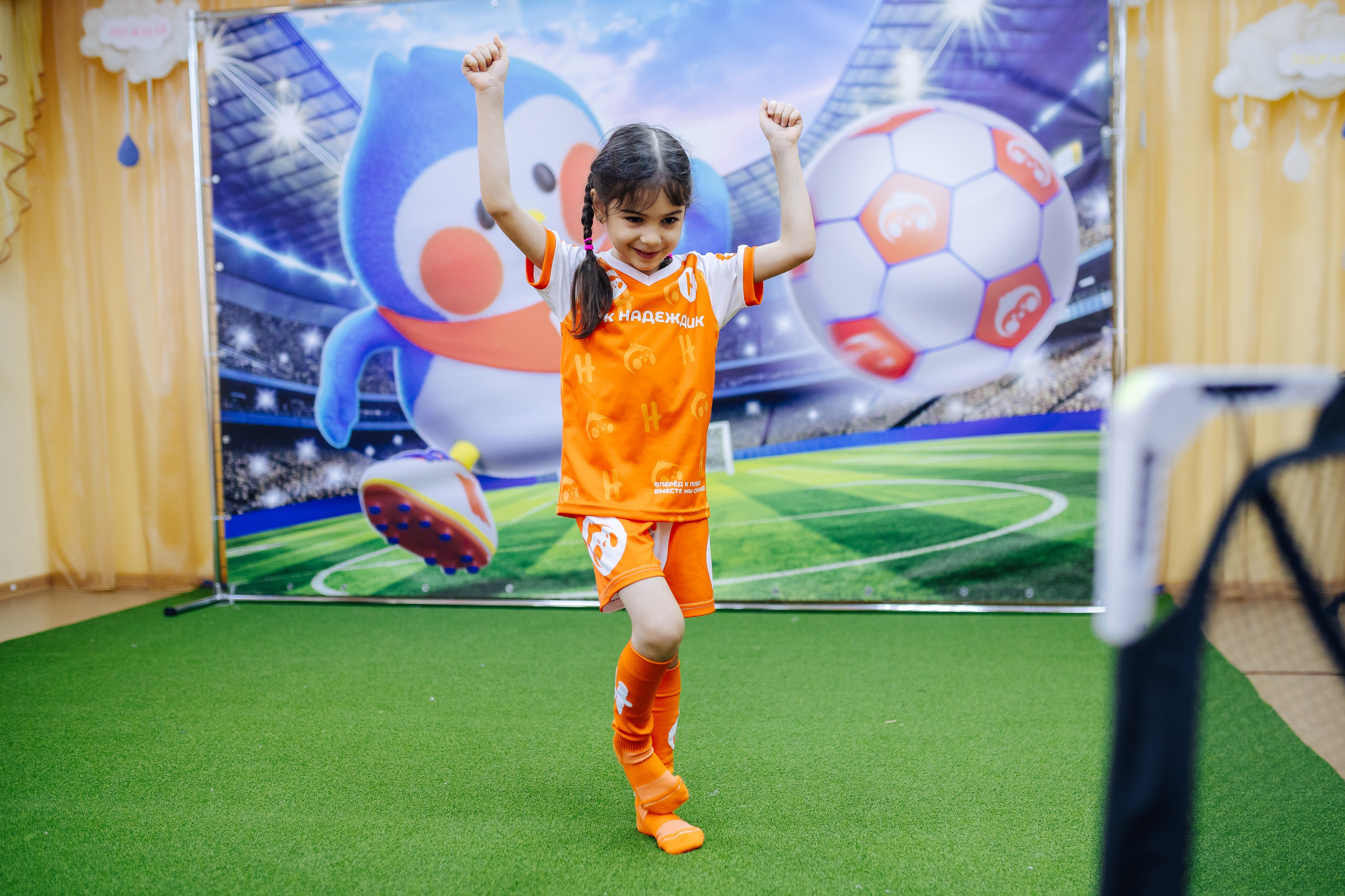 Фотосессия с кубком в детских садах г. Магнитогорска. Денис Прохоров Фотограф в г. Магнитогорск