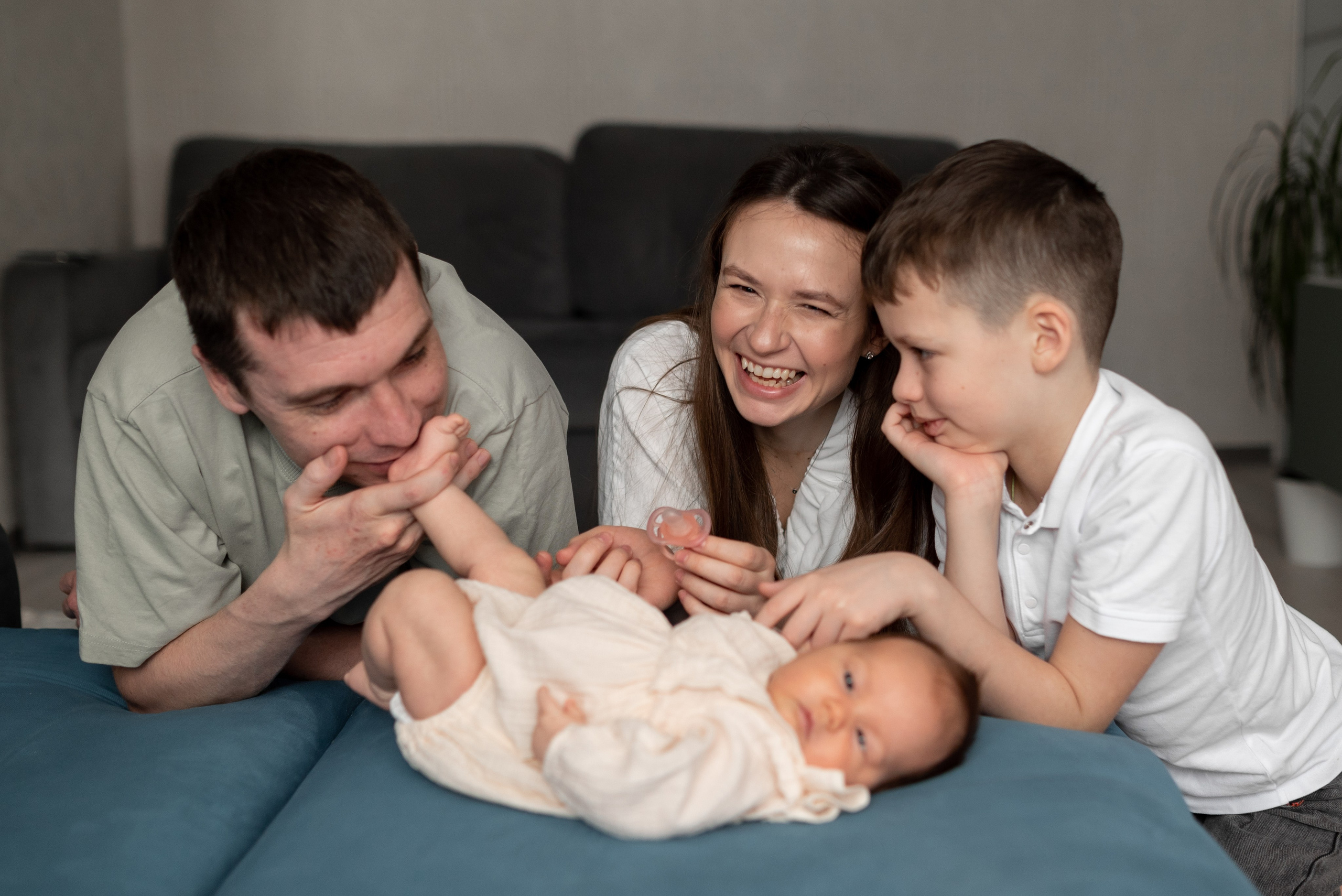 Вика Дима Никита и Полиночка. Семейный фотограф Ирина Сгибнева