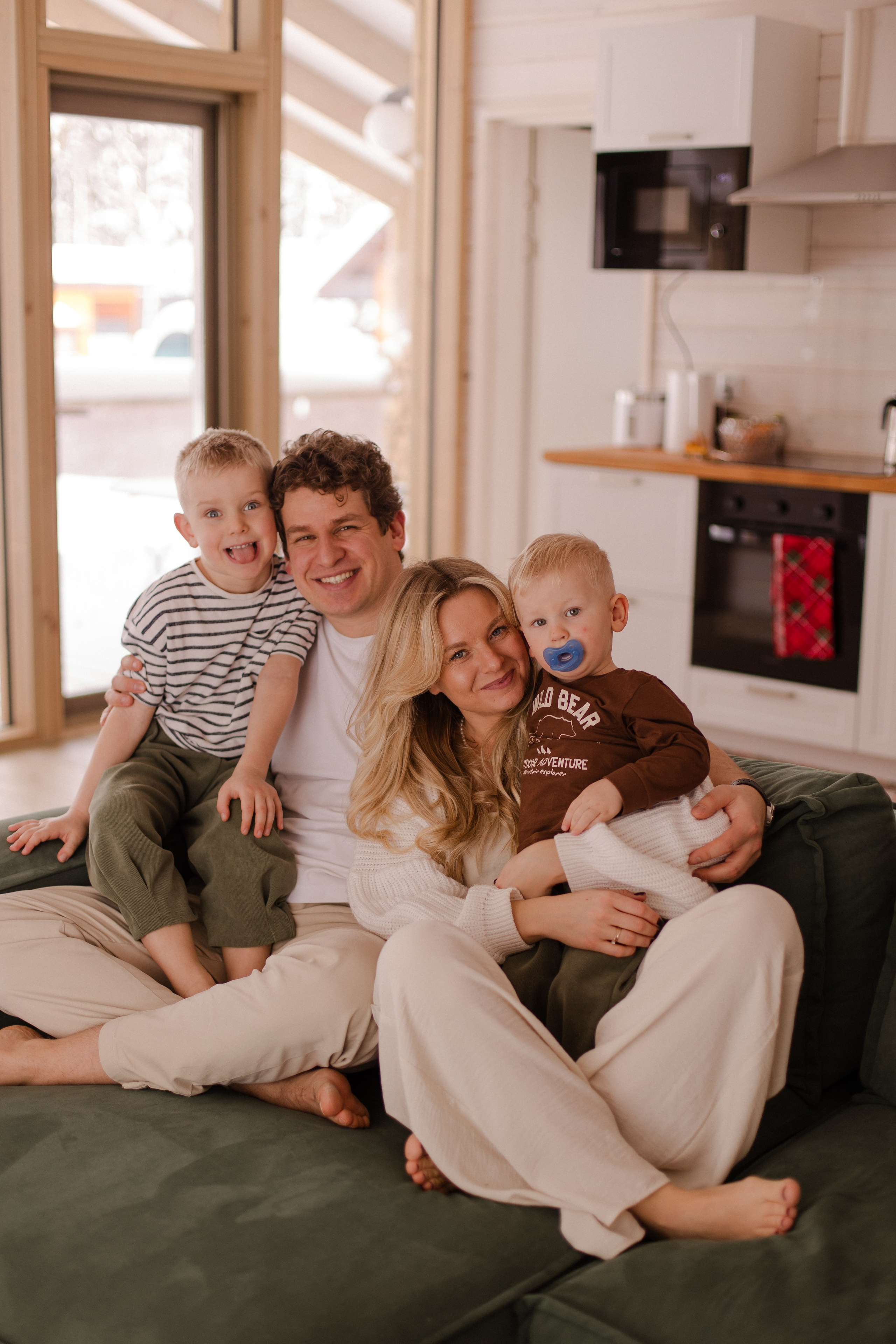 Акрам Ульяна и мальчишки. Фотграф в Москве Кузьмина Мария