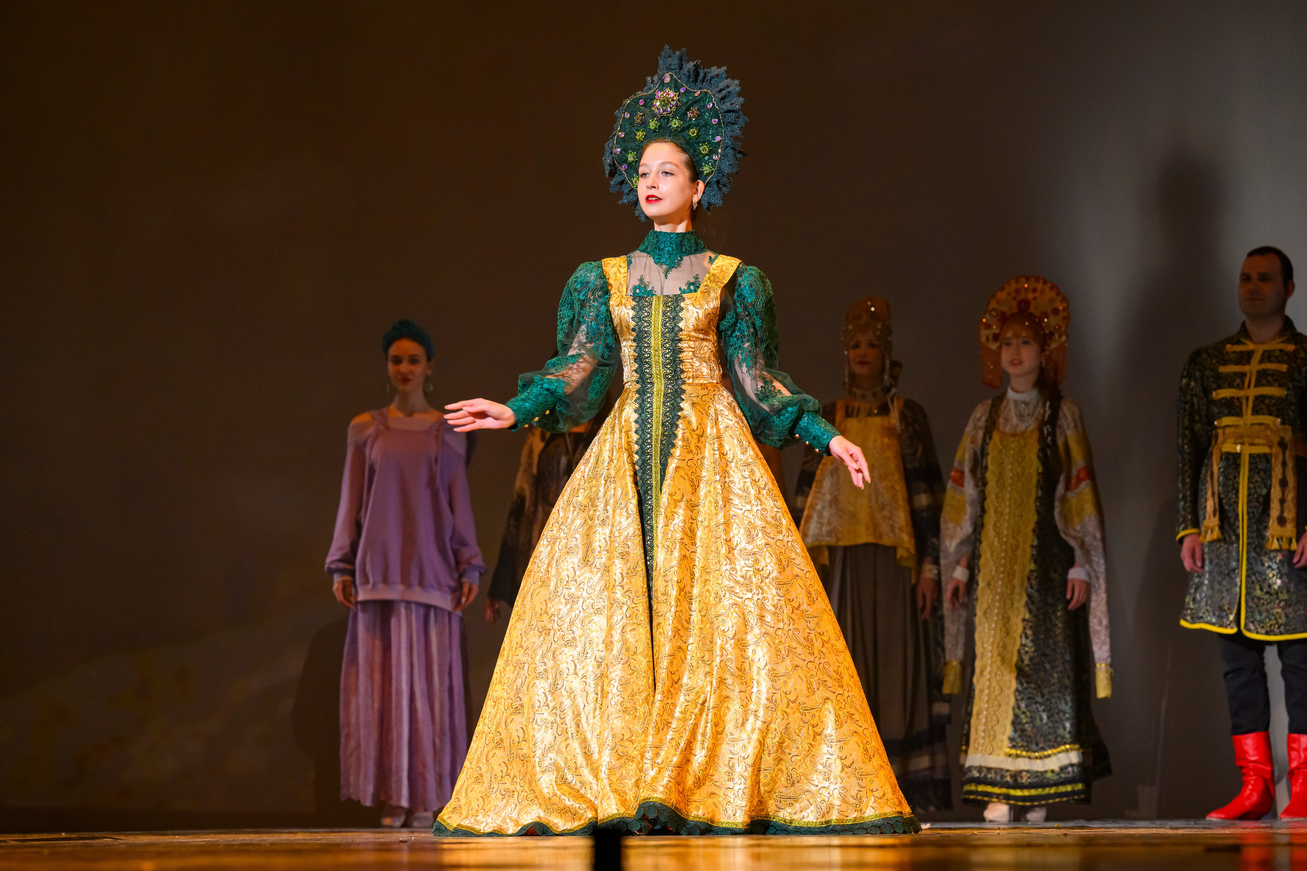 23 апреля, часть 1, БКЗ Октябрьский, г. Санкт-Петербург. Золотое яблочко