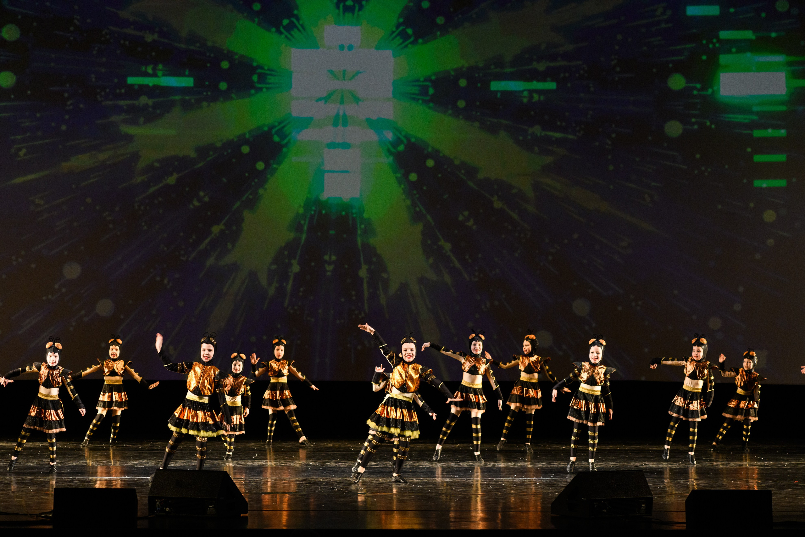 23 апреля, часть 2, БКЗ Октябрьский, г. Санкт-Петербург. Золотое яблочко