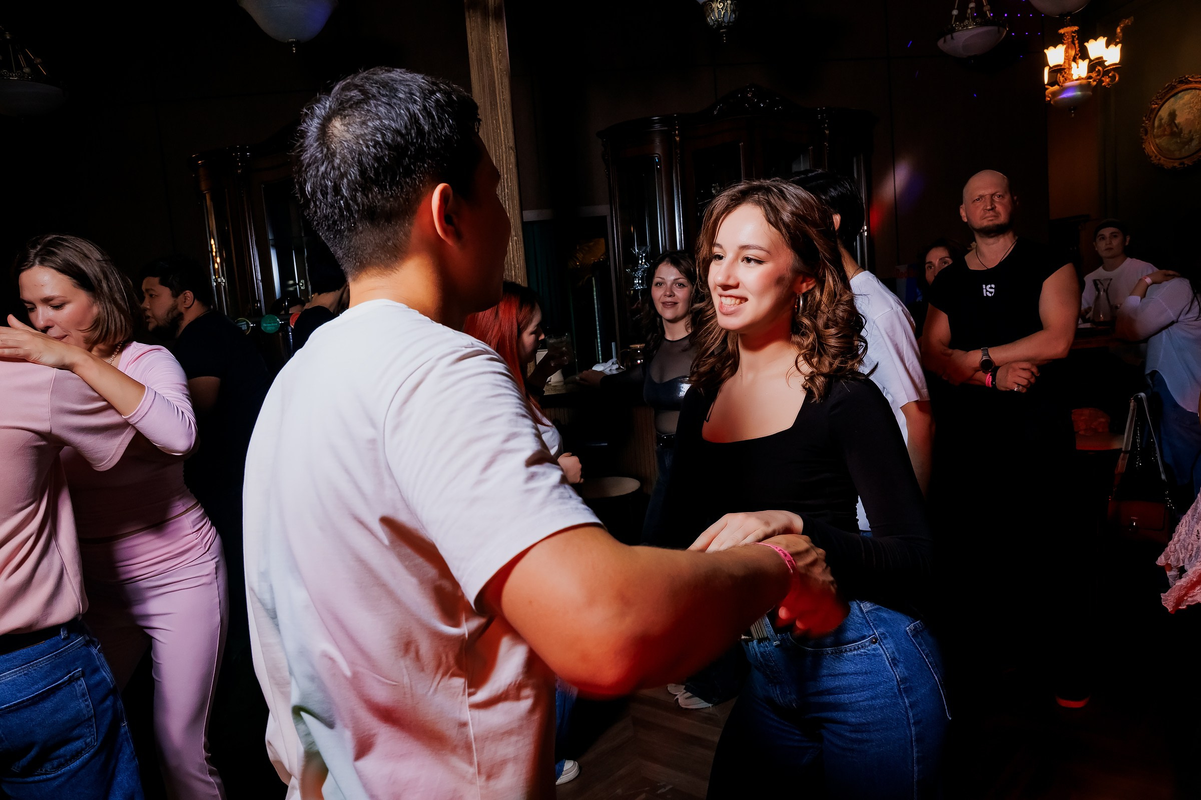 Bachata party. Репортажный фотограф в Алматы Каюпов Сержан