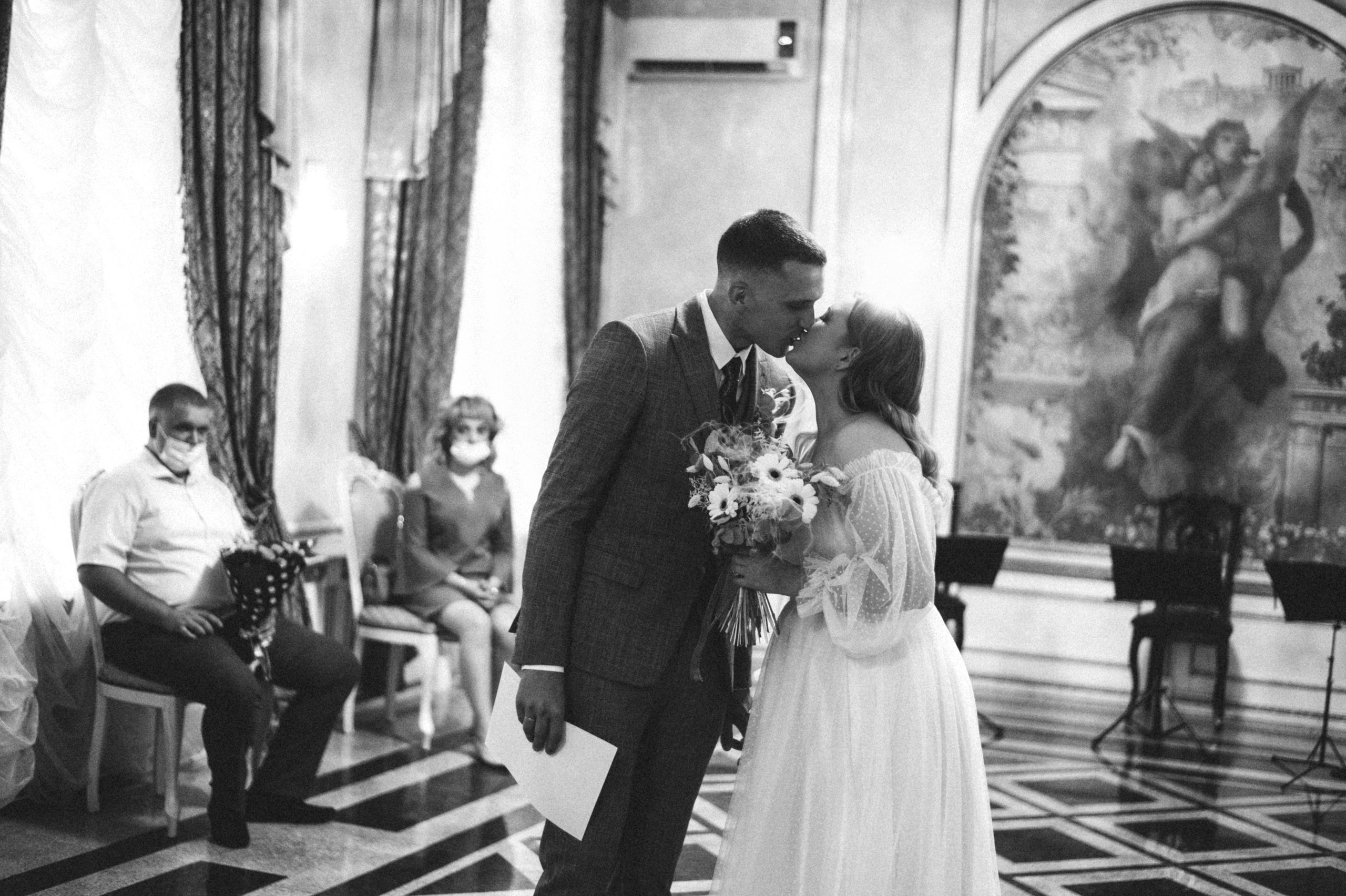 Июнь, дождь, свадьба. Фотограф в Саратове Анастасия Гладина