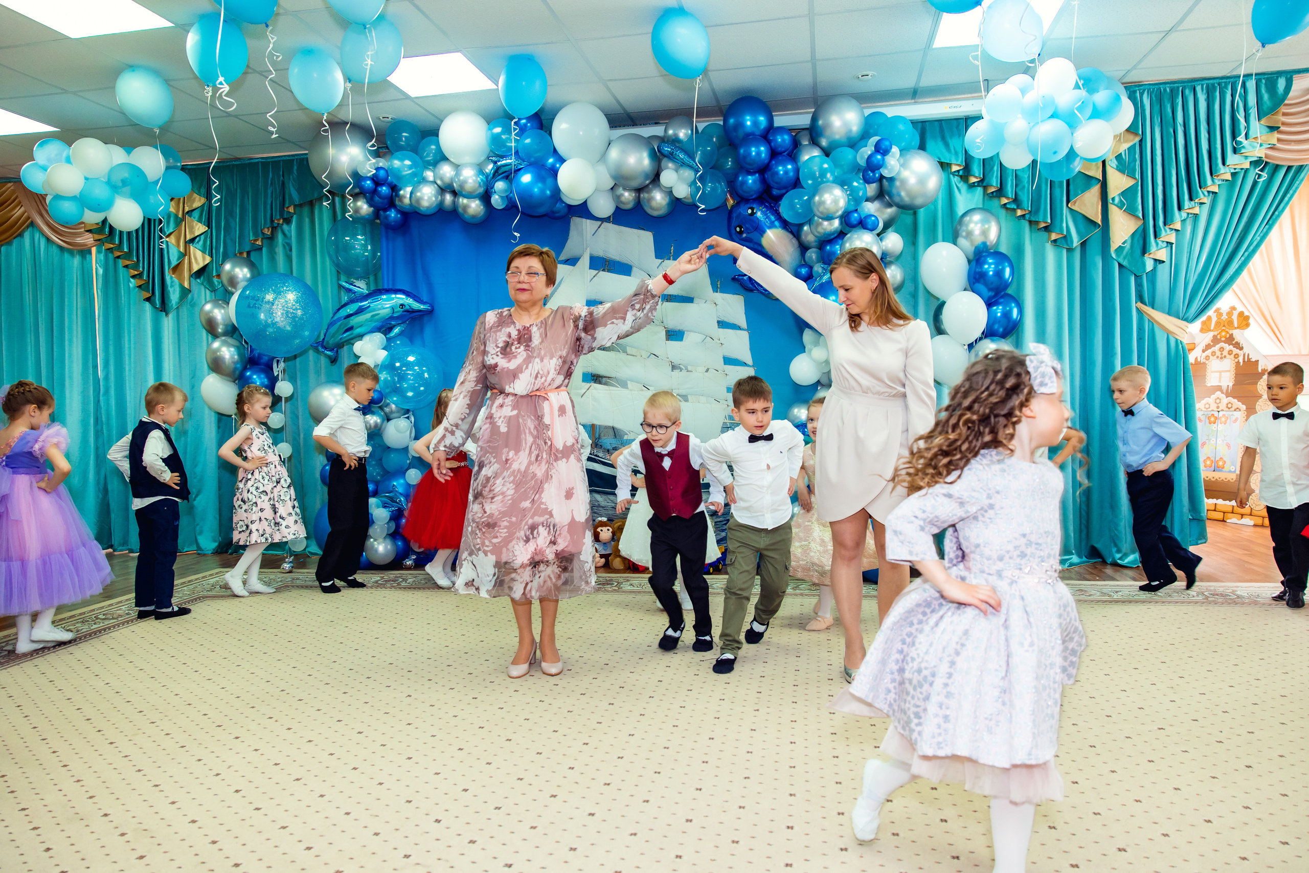 Детский сад выпускной. Дарья Бухреева — фотограф, видеограф и фототерапевт. Москва и мир