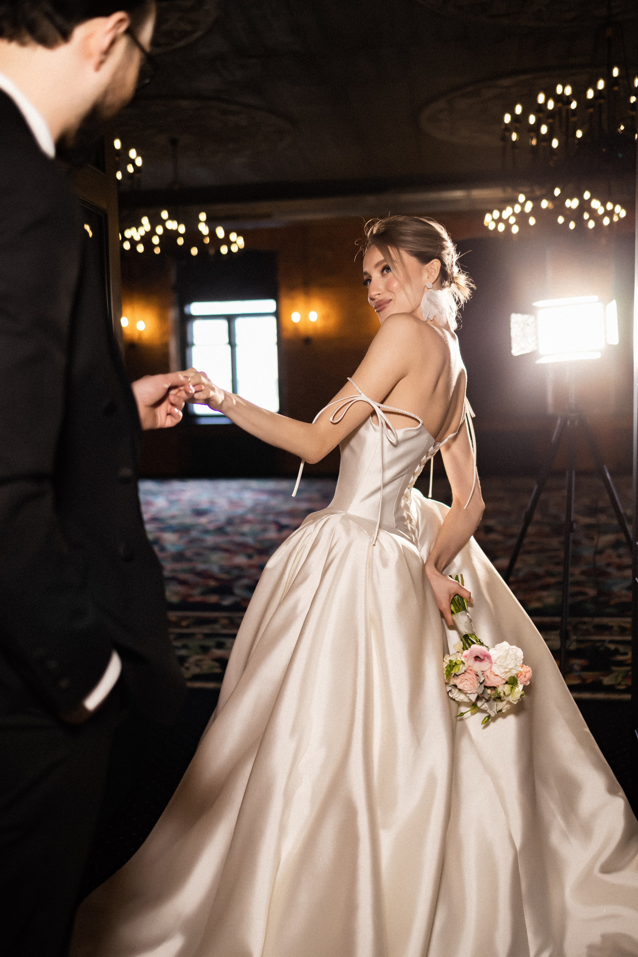 Свадебная в ресторане. Фотограф Арина Шмакова