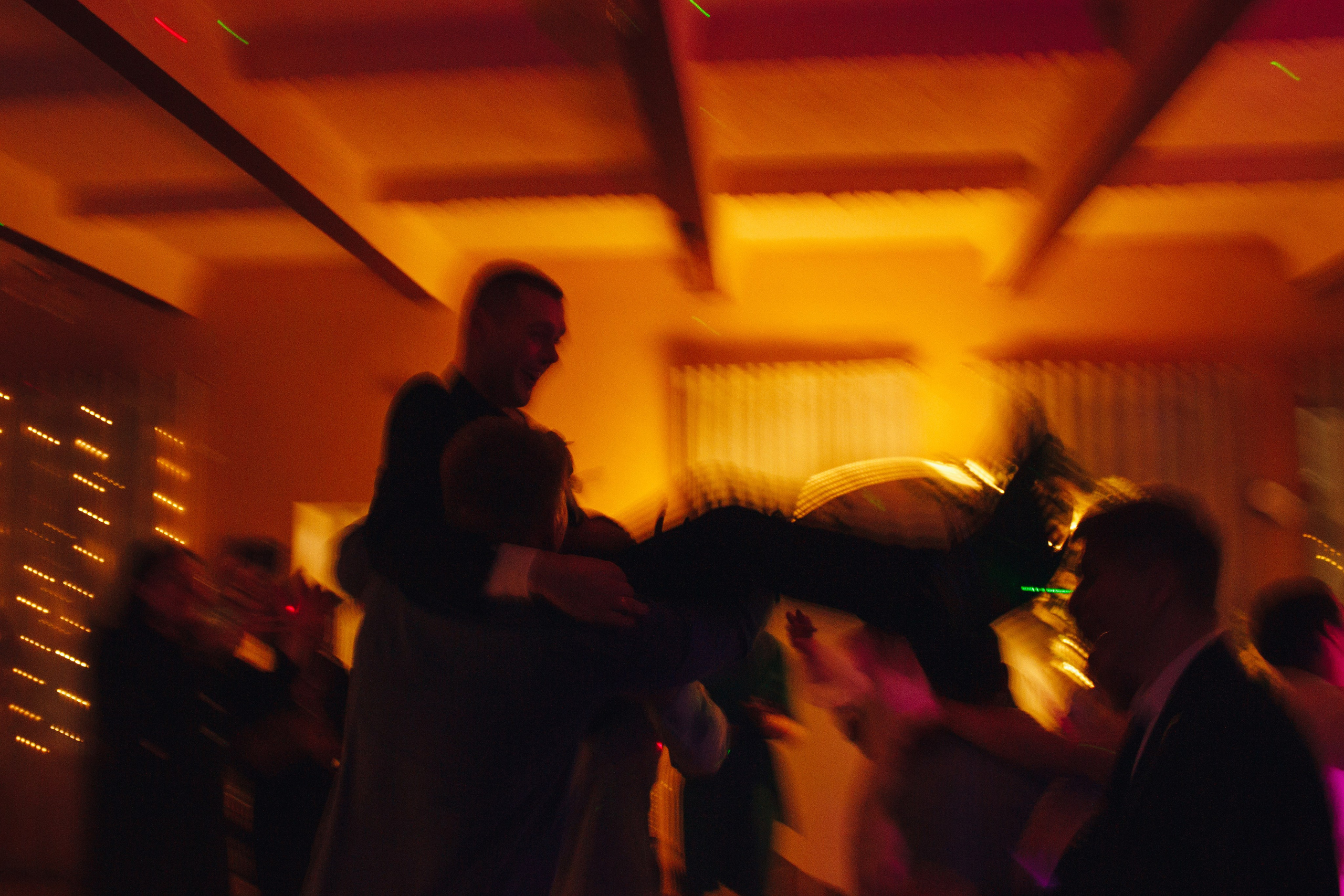 Егор Брагин — свадебный и репортажный фотограф в Екатеринбурге