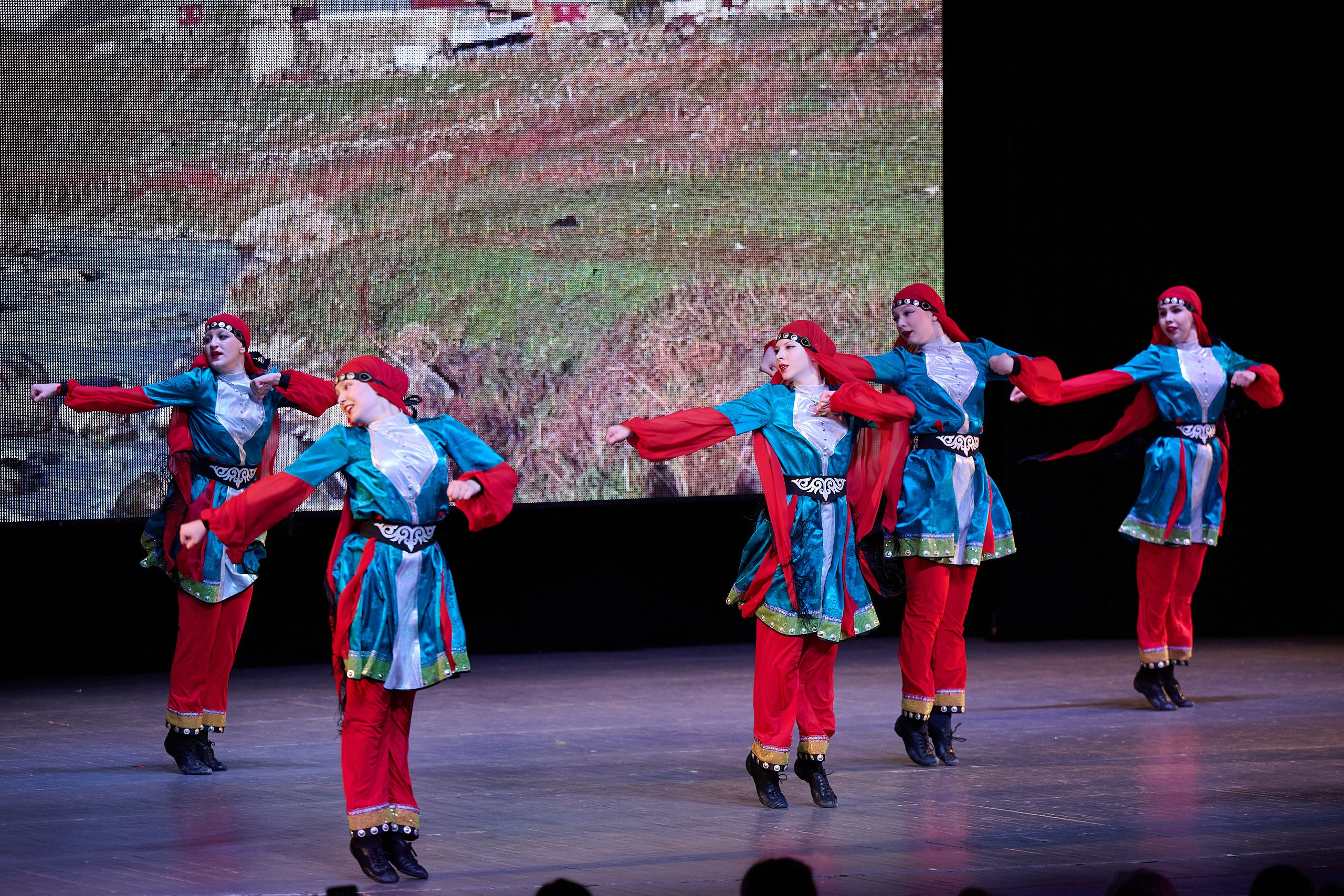 60-летие Ансамбля «РОВЕСНИКИ» Ижевск. 25.04.2024. Спортивный репортажный фотограф в Ижевске Сергей Мерзляков