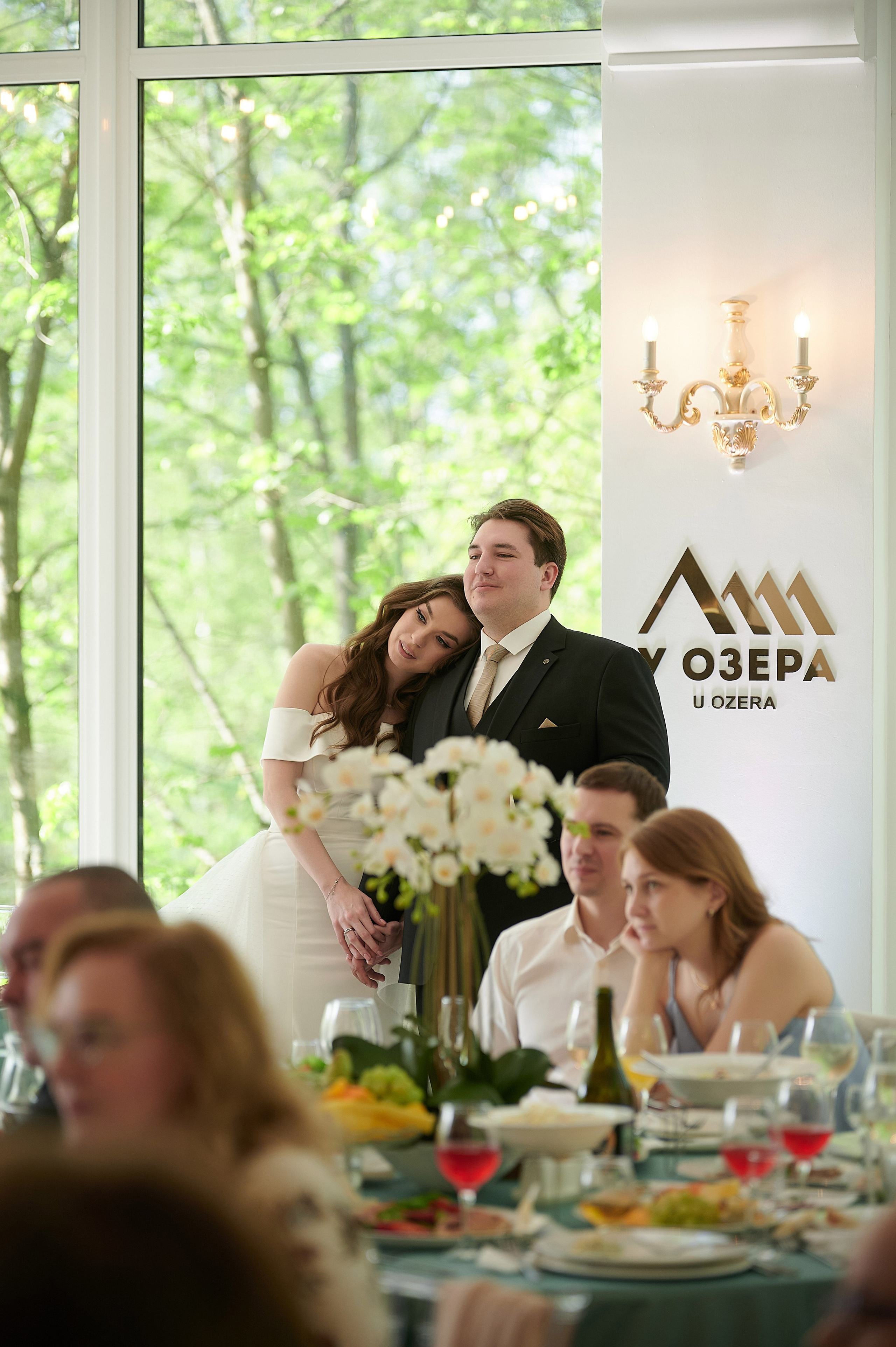 Праздник в банкетном зале. Профессиональная репортажная фотосъёмка мероприятий в Санкт-Петербурге
