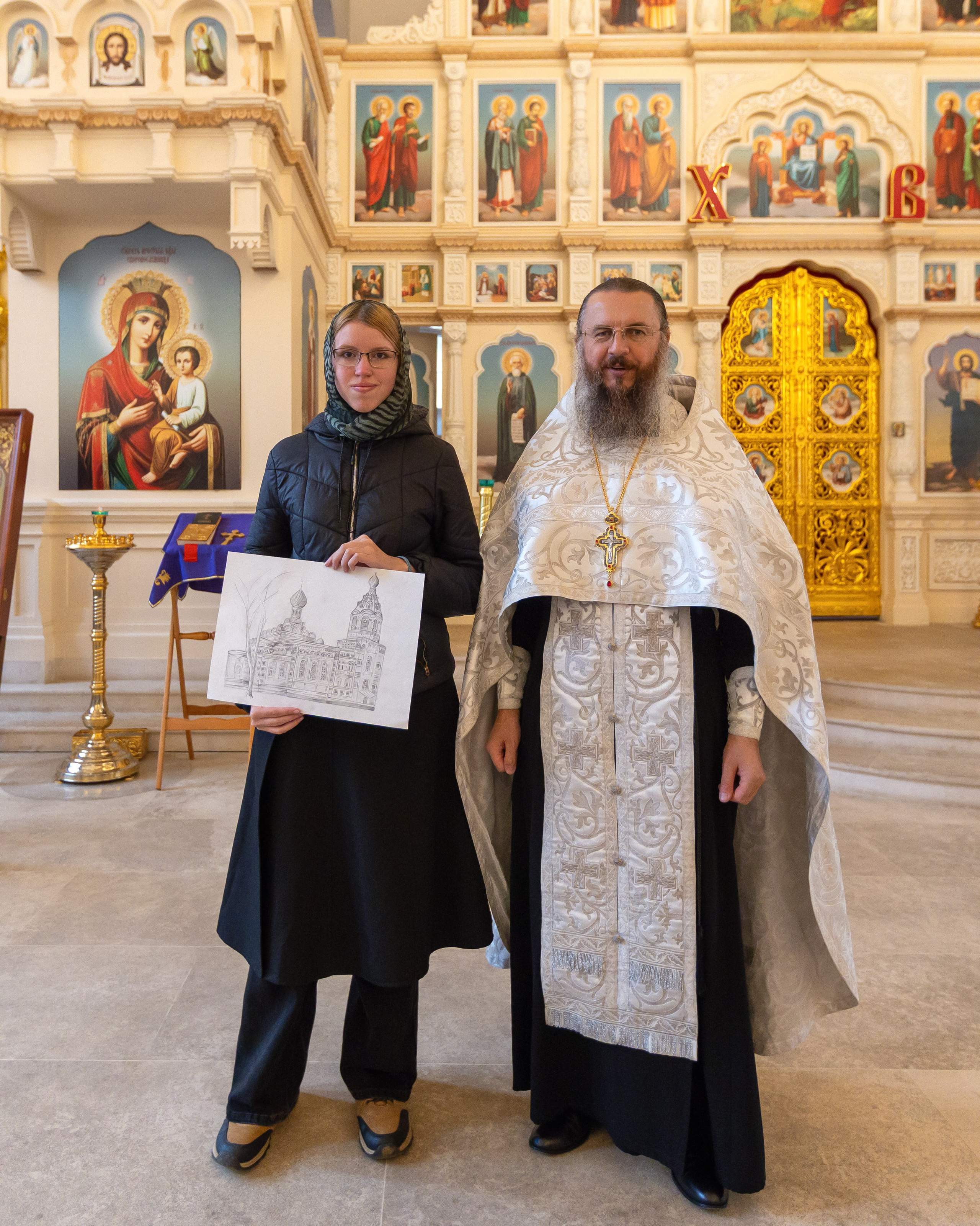 Рисование в Воскресной школе при Храме Живоначальной Троицы. Выпускные альбомы и школьный фотограф в Подольске, Троицке, Щербинке, Москве и Московской области