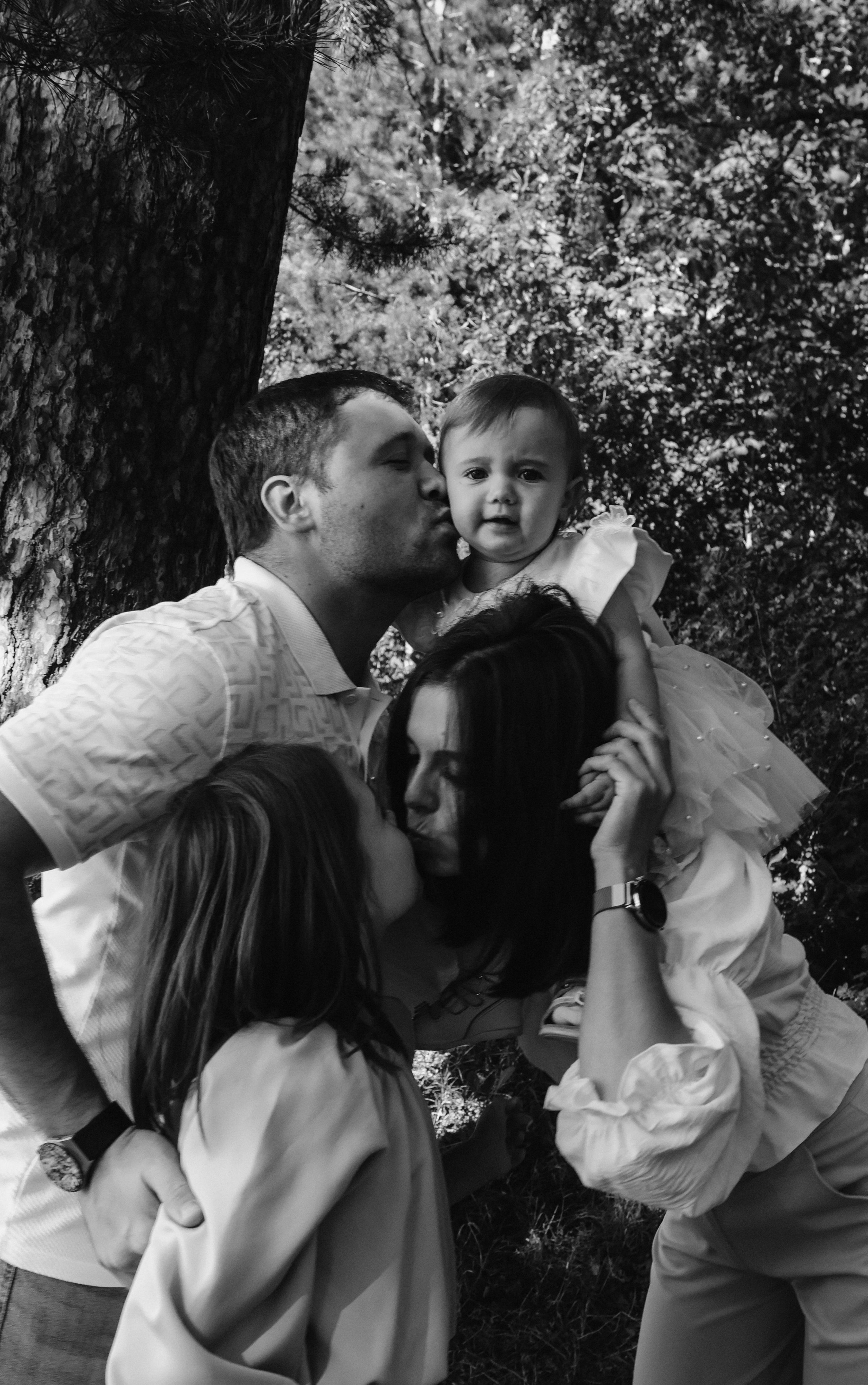 Семейная фотопрогулка на заливе. Алена Виталий Илона Ника. Семейный и свадебный фотограф в Санкт-Петербурге Яна