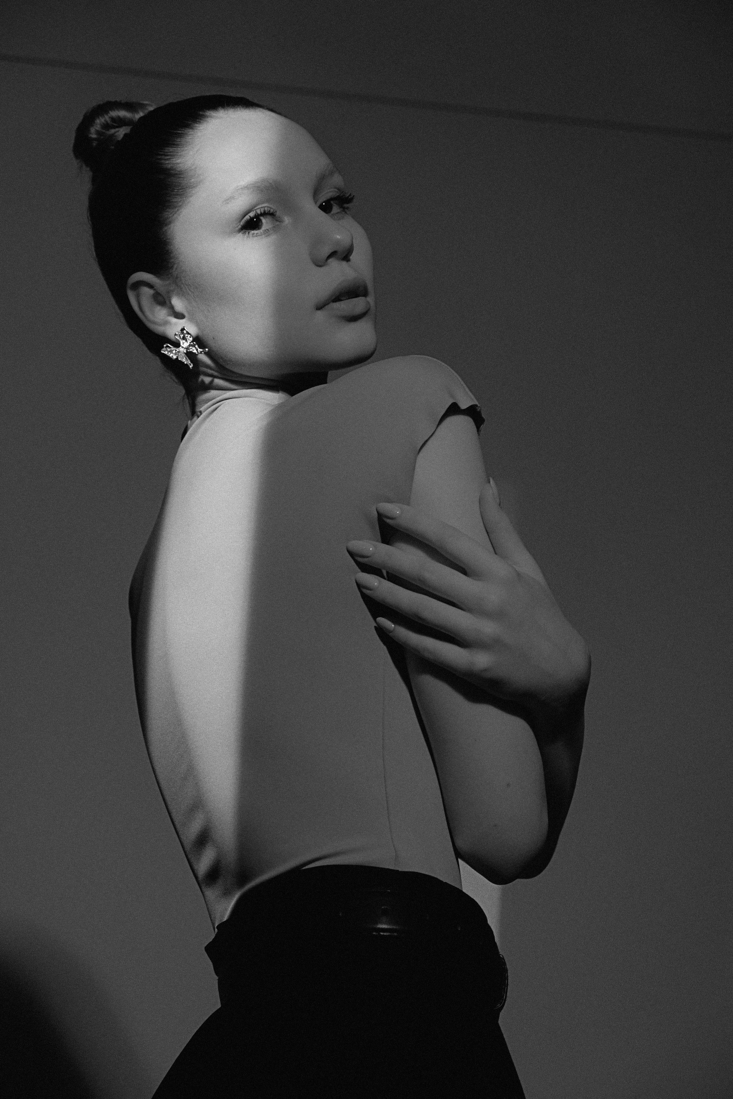 Игра света и цвета в модельных тестах. Фотограф и видеограф в Омск/Москва Сащенко Лера