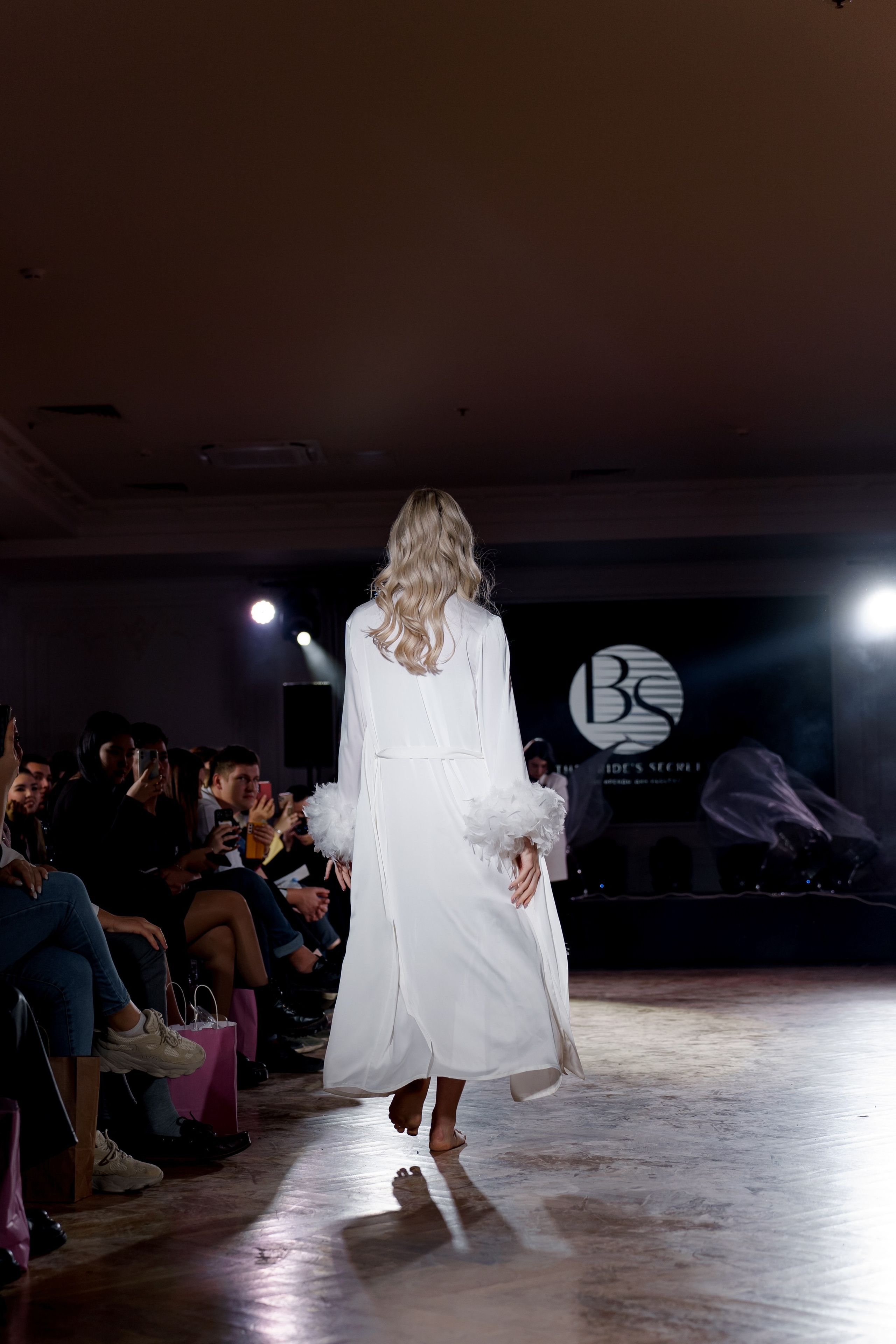 Выставка свадебных специалистов «Свадьба на 1000%». Свадебный фотограф в Санкт-Петербурге