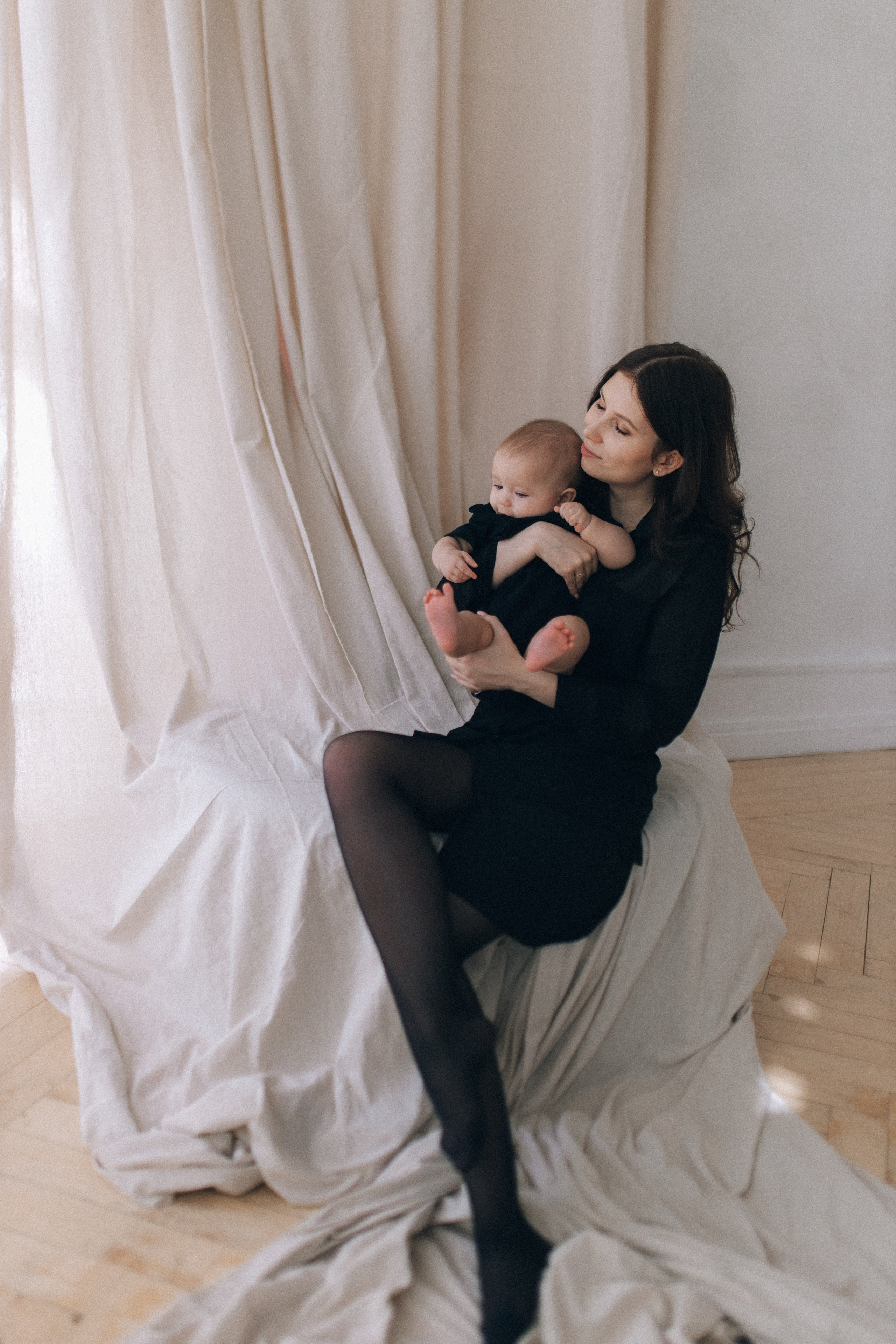 Фотосессия мама с малышом в студии. Семейный фотограф Екатеринбург Черепанова Олеся