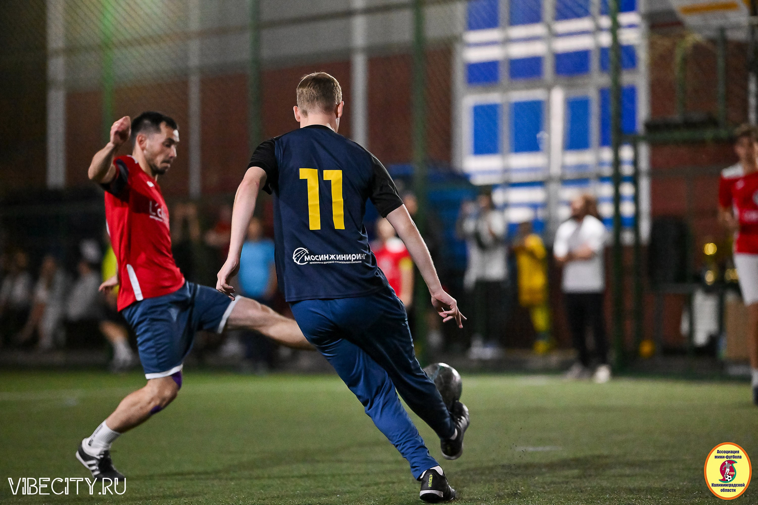 ФИНАЛЬНЫЕ ИГРЫ КУБКА МИНИ-ФУТБОЛЬНОЙ ЛИГИ И КУБКА КОРПОРАТИВНОЙ МФЛ 2025. VIBECITY.RU Вайб Сити Ру Фоторепортажи Фотоотчеты Калининград
