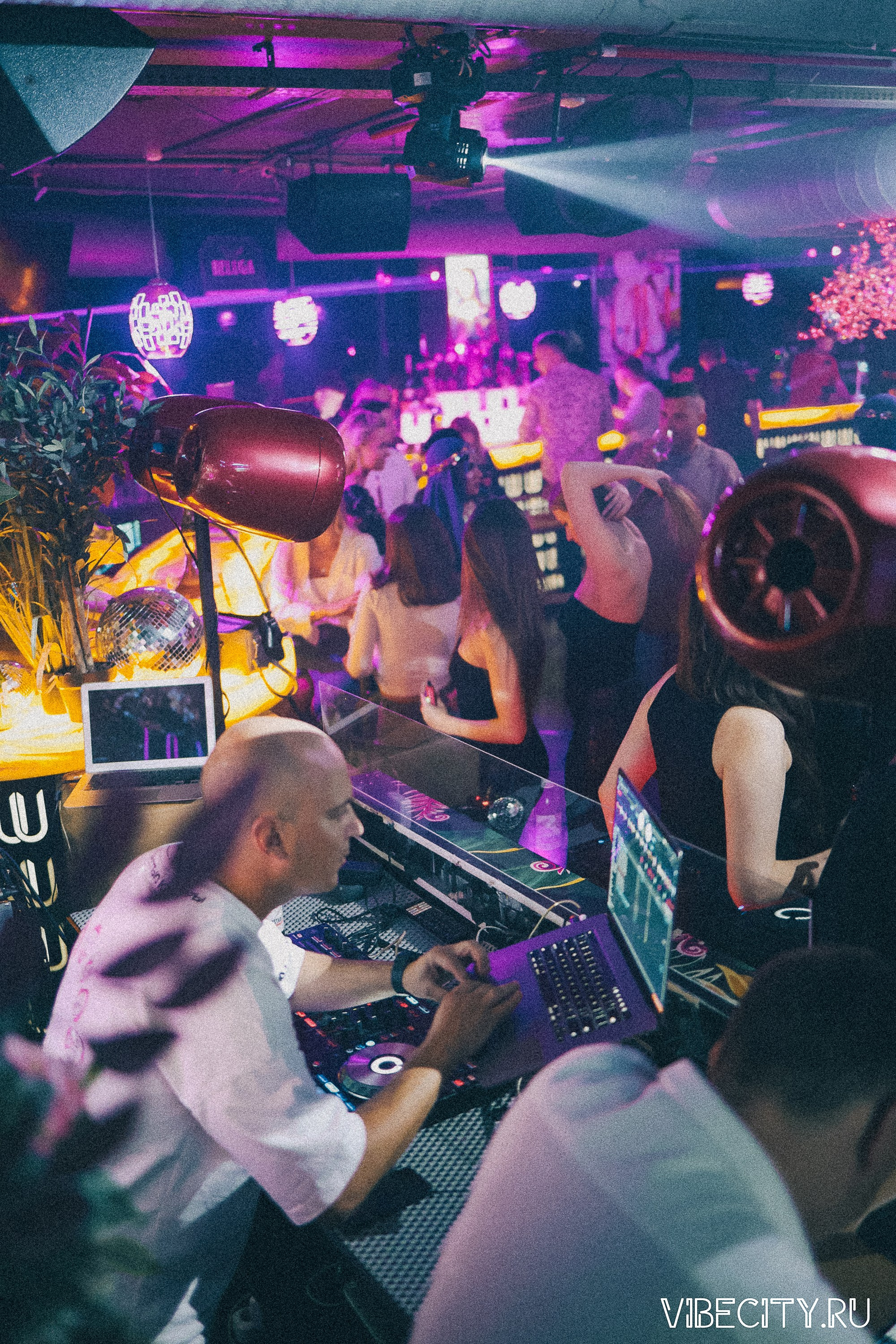 DOUBLE U. VIBECITY.RU Вайб Сити Ру Фоторепортажи Фотоотчеты Калининград