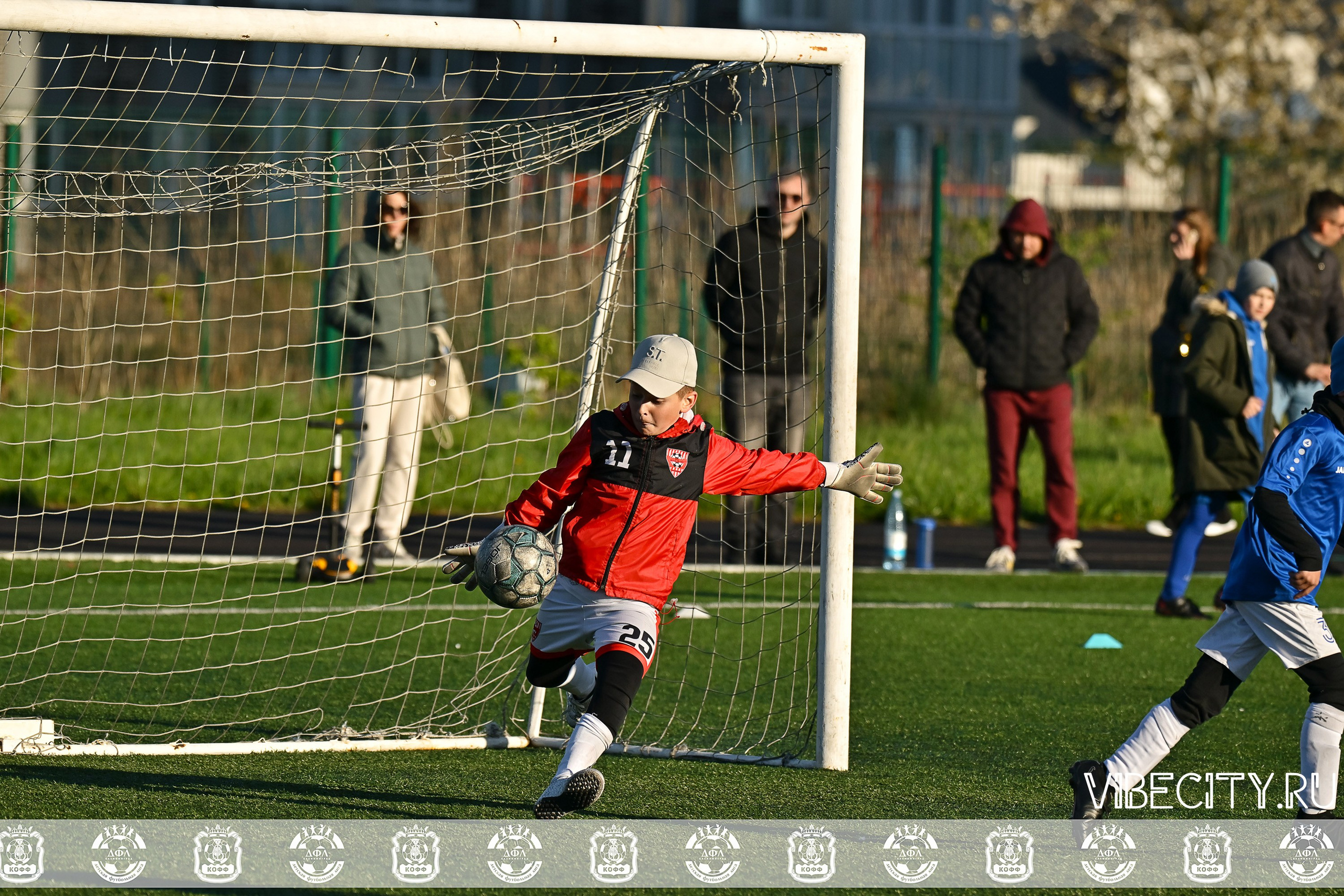 XIV ВСЕРОССИЙСКИЙ ФУТБОЛЬНЫЙ ФЕСТИВАЛЬ «ЗАГРУЗИ СЕБЯ ФУТБОЛОМ!». VIBECITY.RU Вайб Сити Ру Фоторепортажи Фотоотчеты Калининград