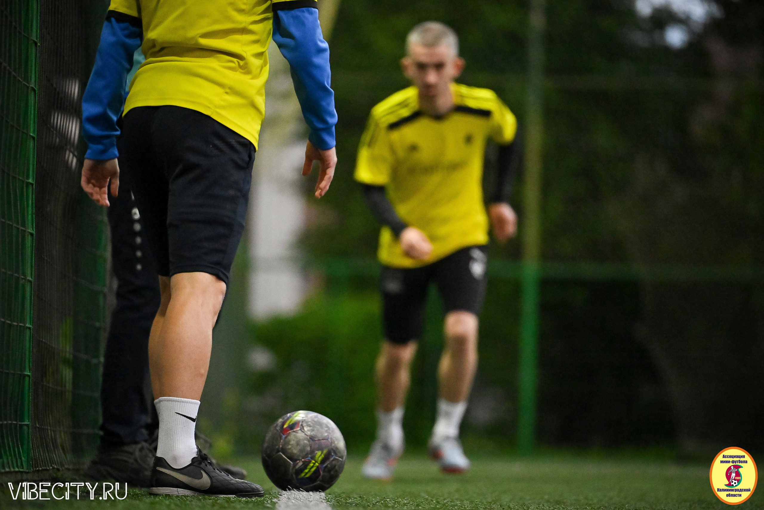 ИГРЫ МИНИ-ФУТБОЛЬНОЙ И КОРПОРАТИВНОЙ ЛИГИ. VIBECITY.RU Вайб Сити Ру Фоторепортажи Фотоотчеты Калининград