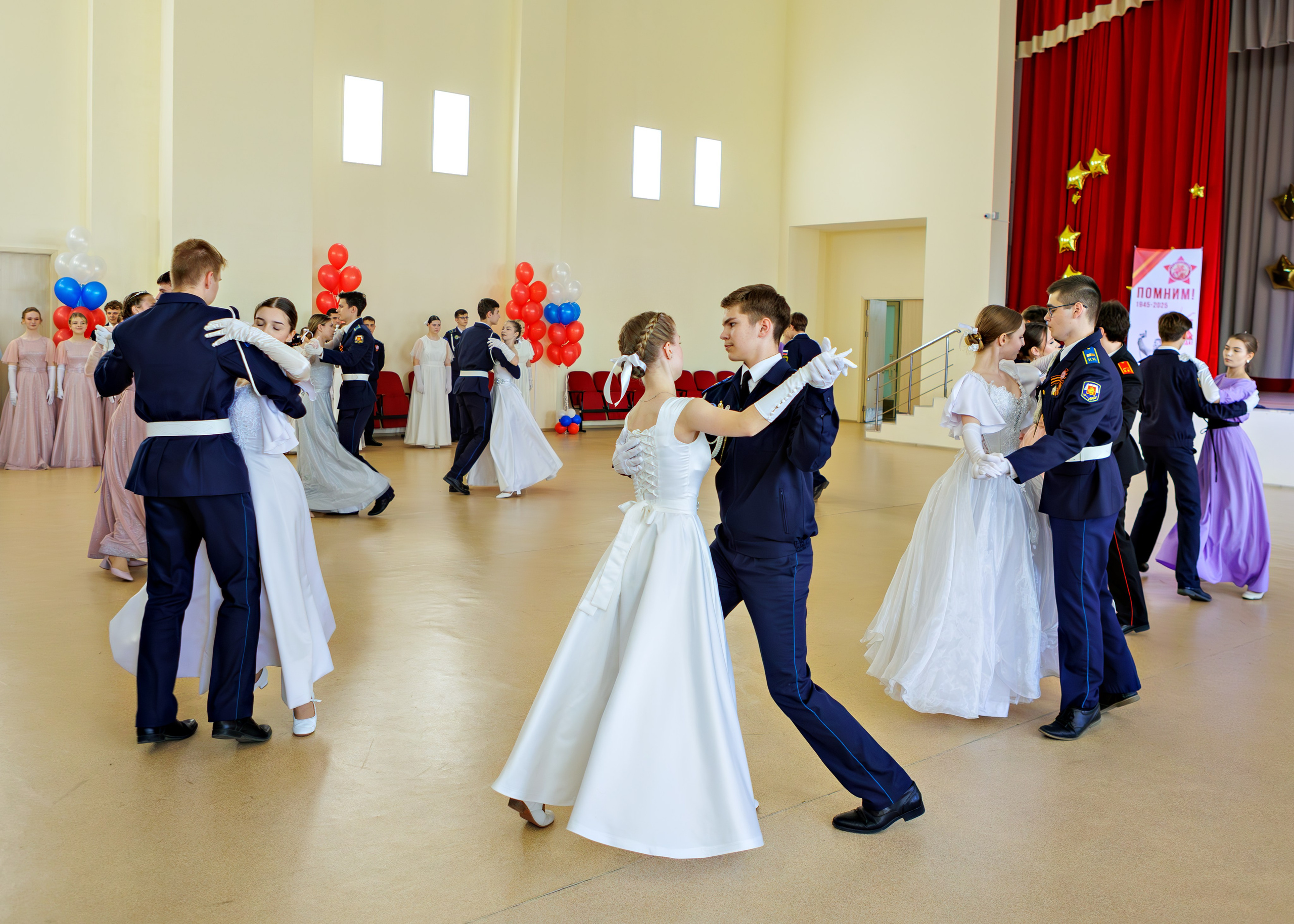 Кадетский бал г. Подольск. Выпускные альбомы и школьный фотограф в Подольске, Троицке, Щербинке, Москве и Московской области