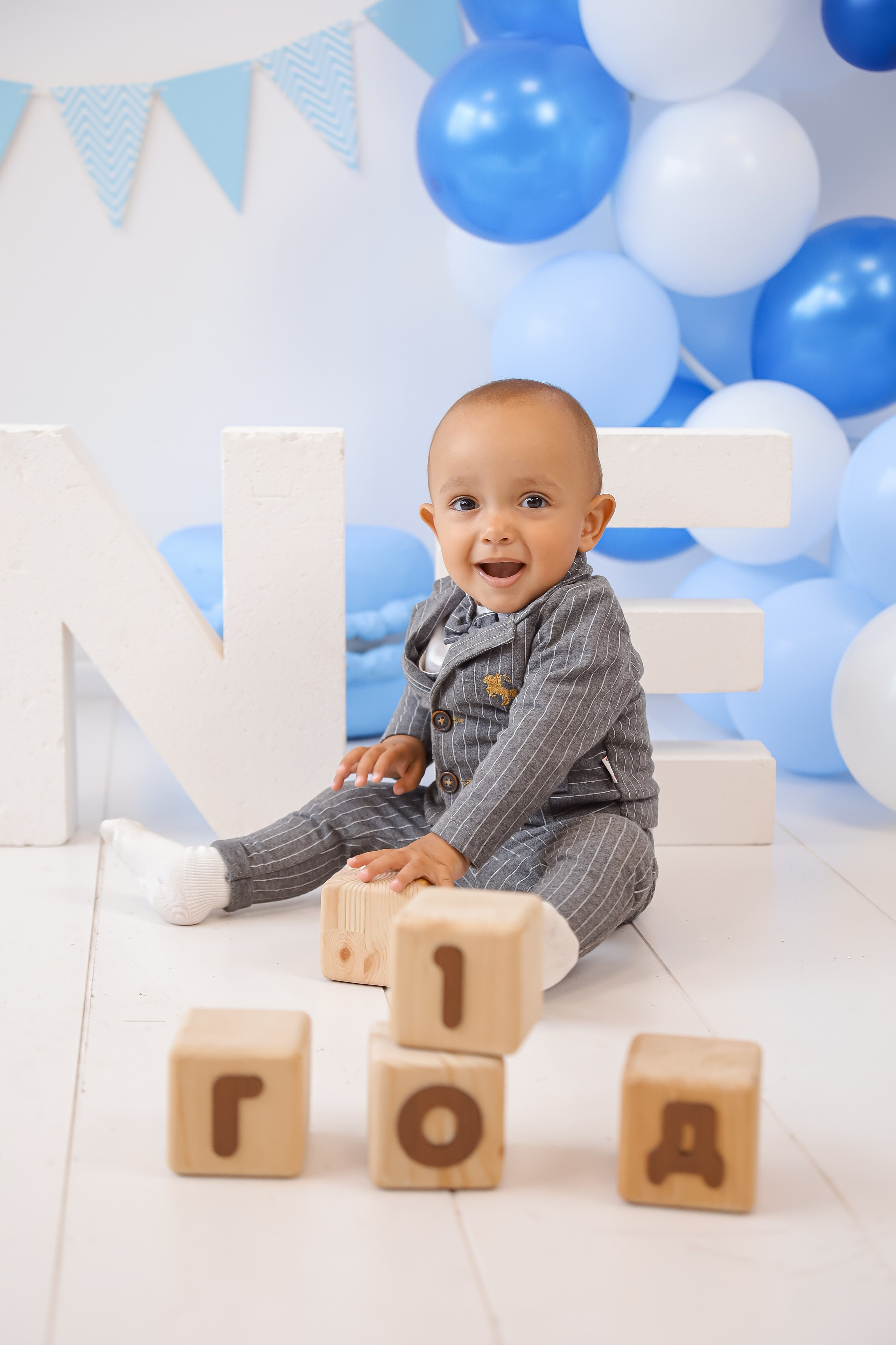 1й Годик Льва. Детский и Семейный фотограф в Санкт-Петербурге. Детская Фотостудия «FAMILY STORY»