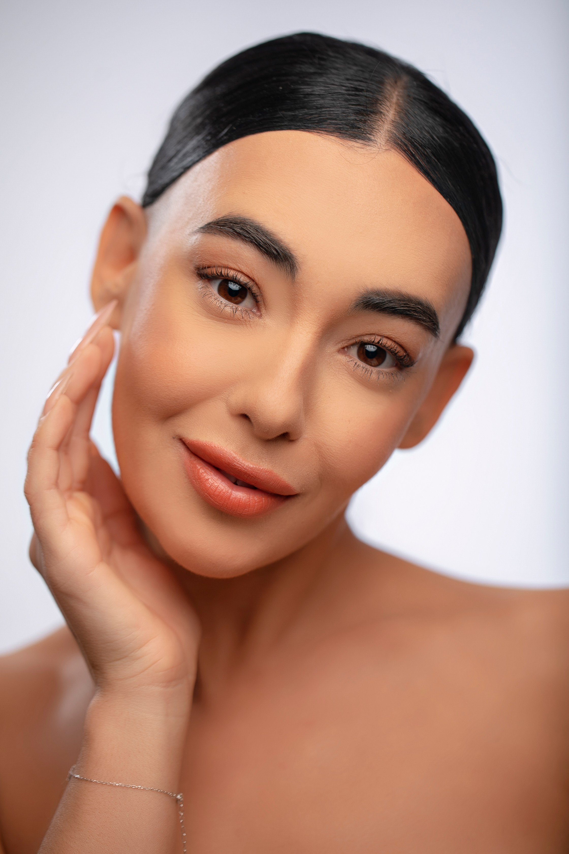 Фото и видео съемка для брендов. Александра Кузьменко — стилист, фотограф, креативный продюсер