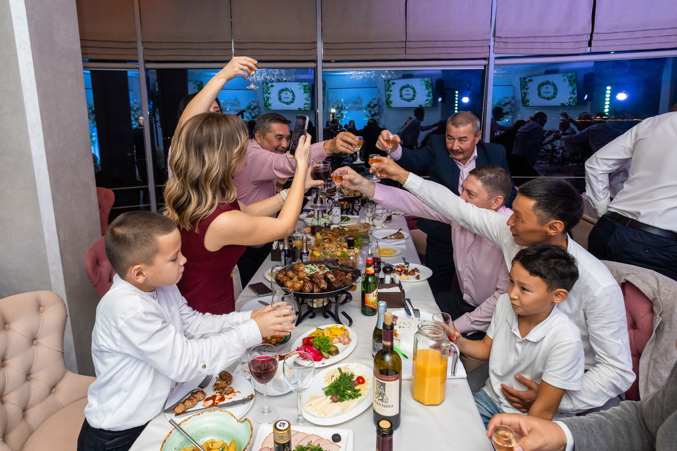 Банкет Иван и Даниэла. Репортажный фотограф Анапа