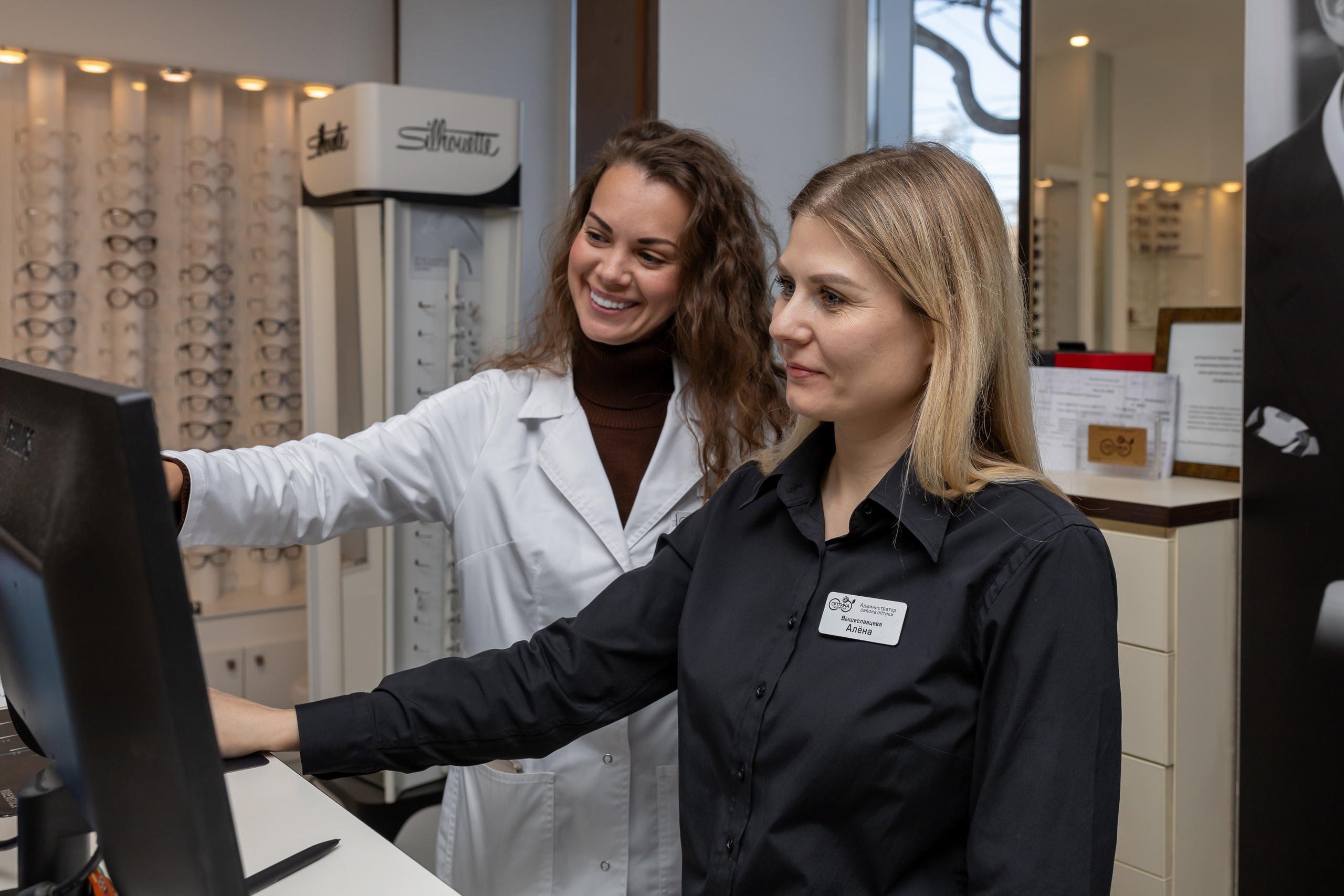 Фотосъемка салона оптики. Интерьерный, предметный и контент фотограф в Иркутске Наталья Карпова