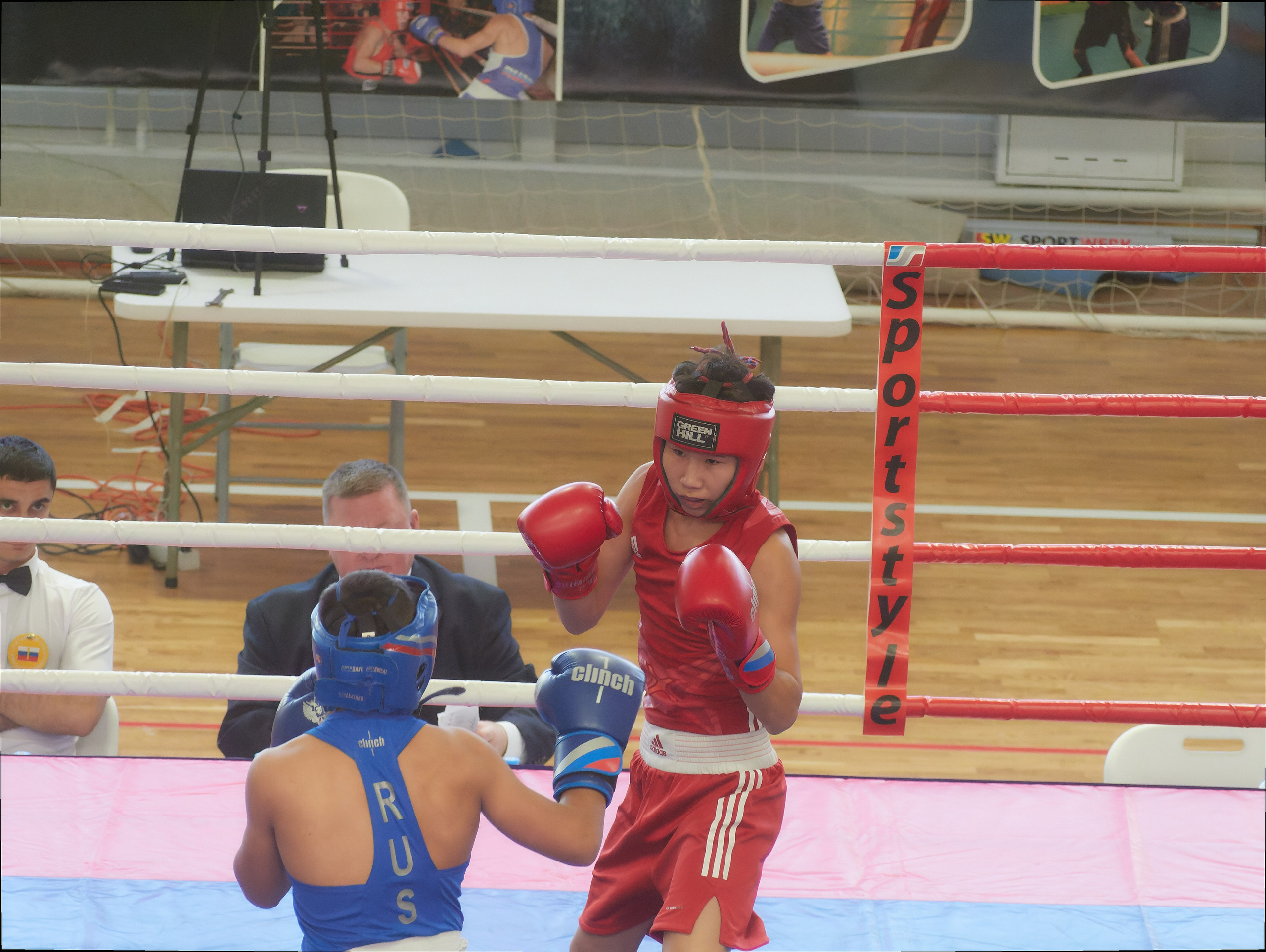 Открытие турнира по боксу памяти героя Советского Союза Михаила Крюкова. Семейный и детский фотограф в Междуреченск Олег Бамбульский