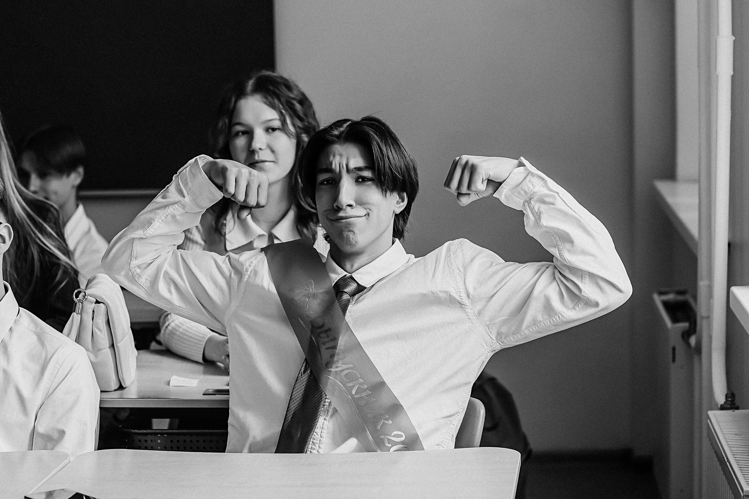 Последний звонок. Семейный фотограф Тюмень, фотограф на роды Салмина Мария