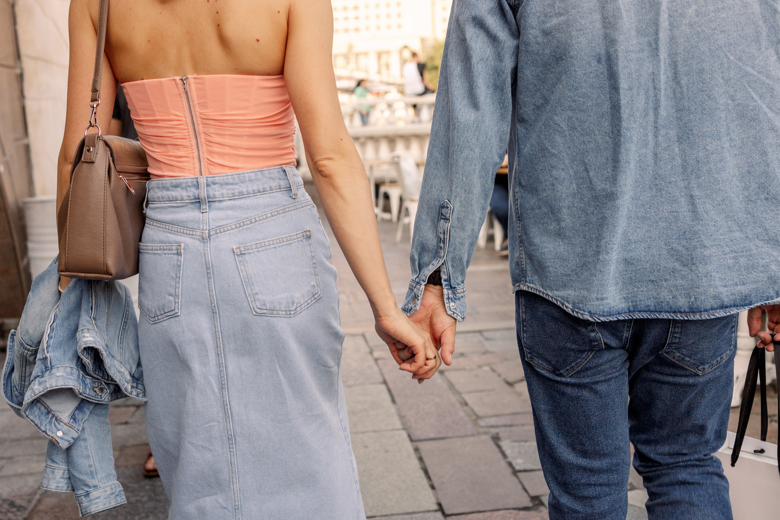 рука об руку