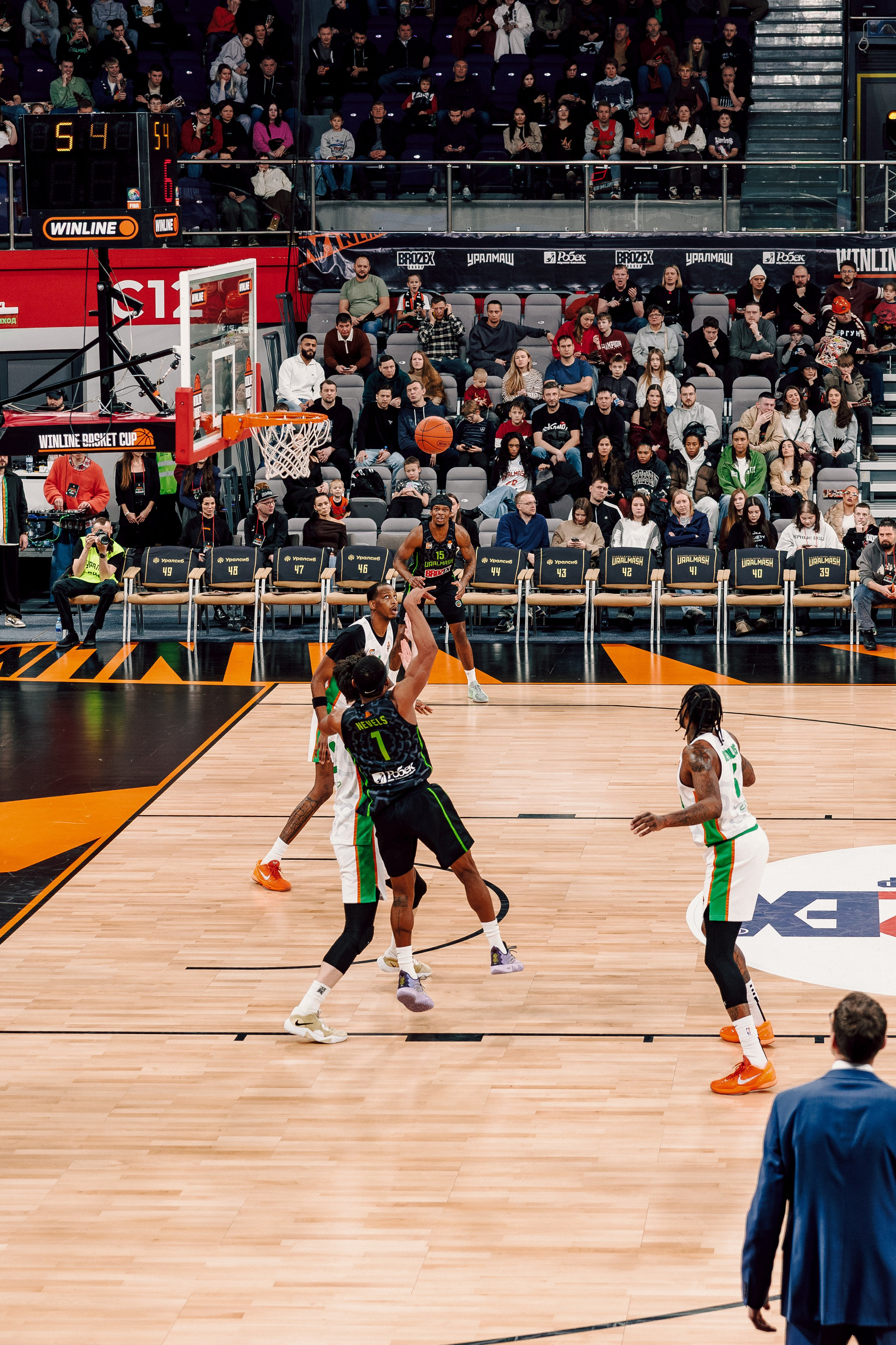 Winline Basket Cup — УРАЛМАШ — УНИКС. Лёшка Варзегов — фотограф