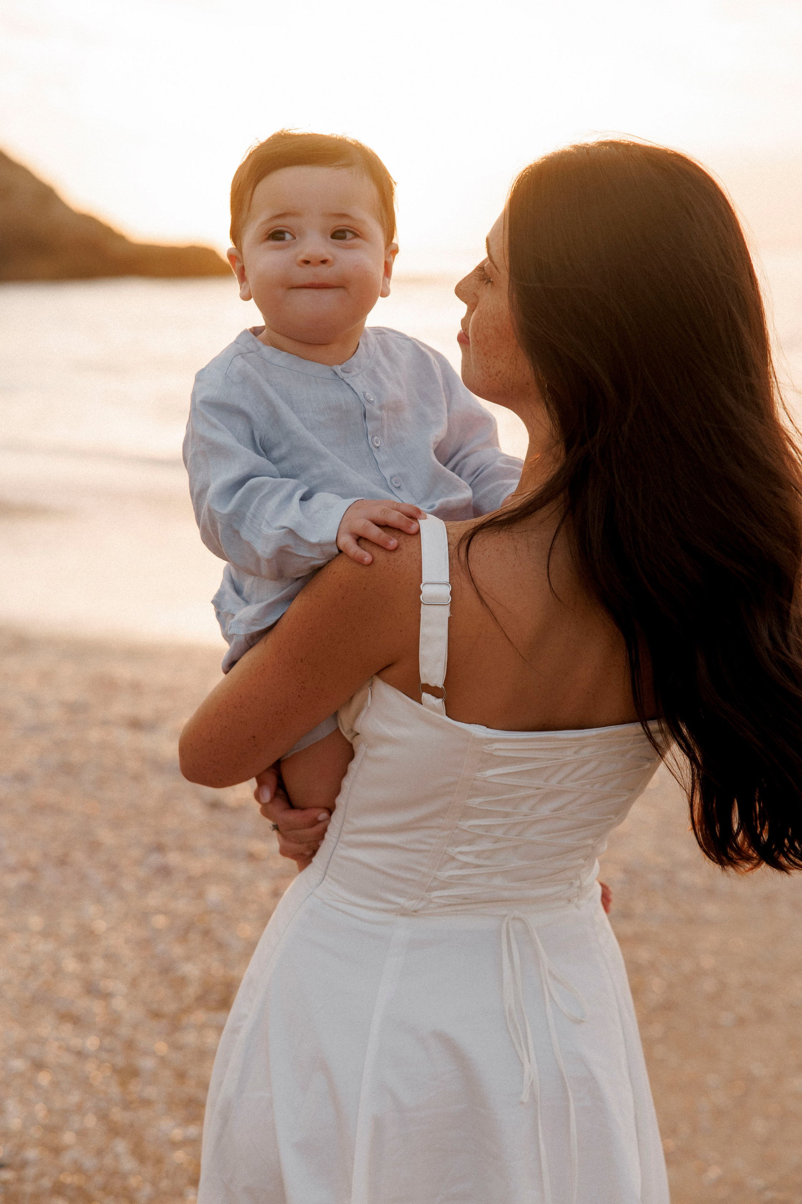 First year family photos near the sea. Главная