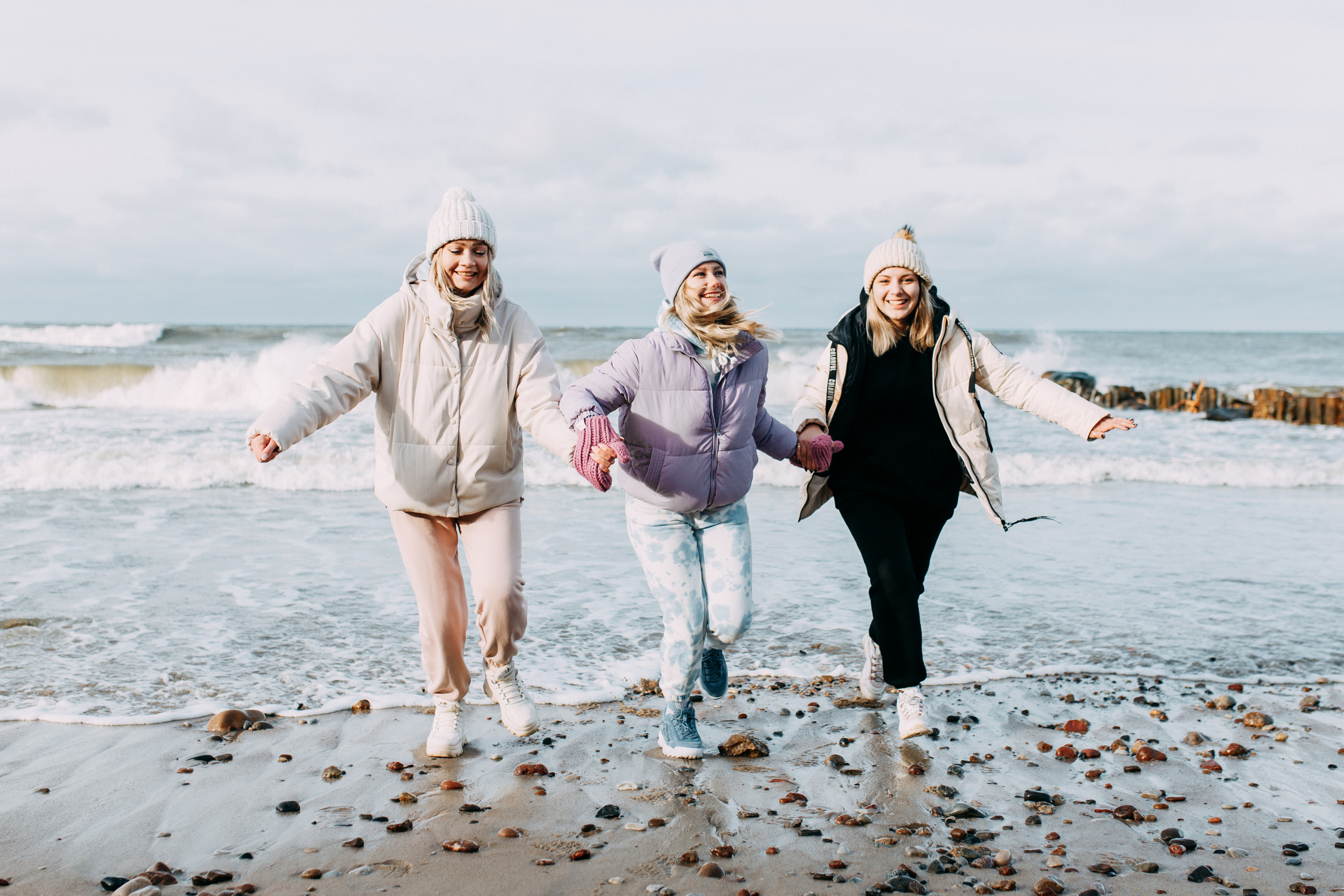 Подружки в Зеленоградске • Зима 2022. Фотограф в Калининграде Екатерина Осинцева