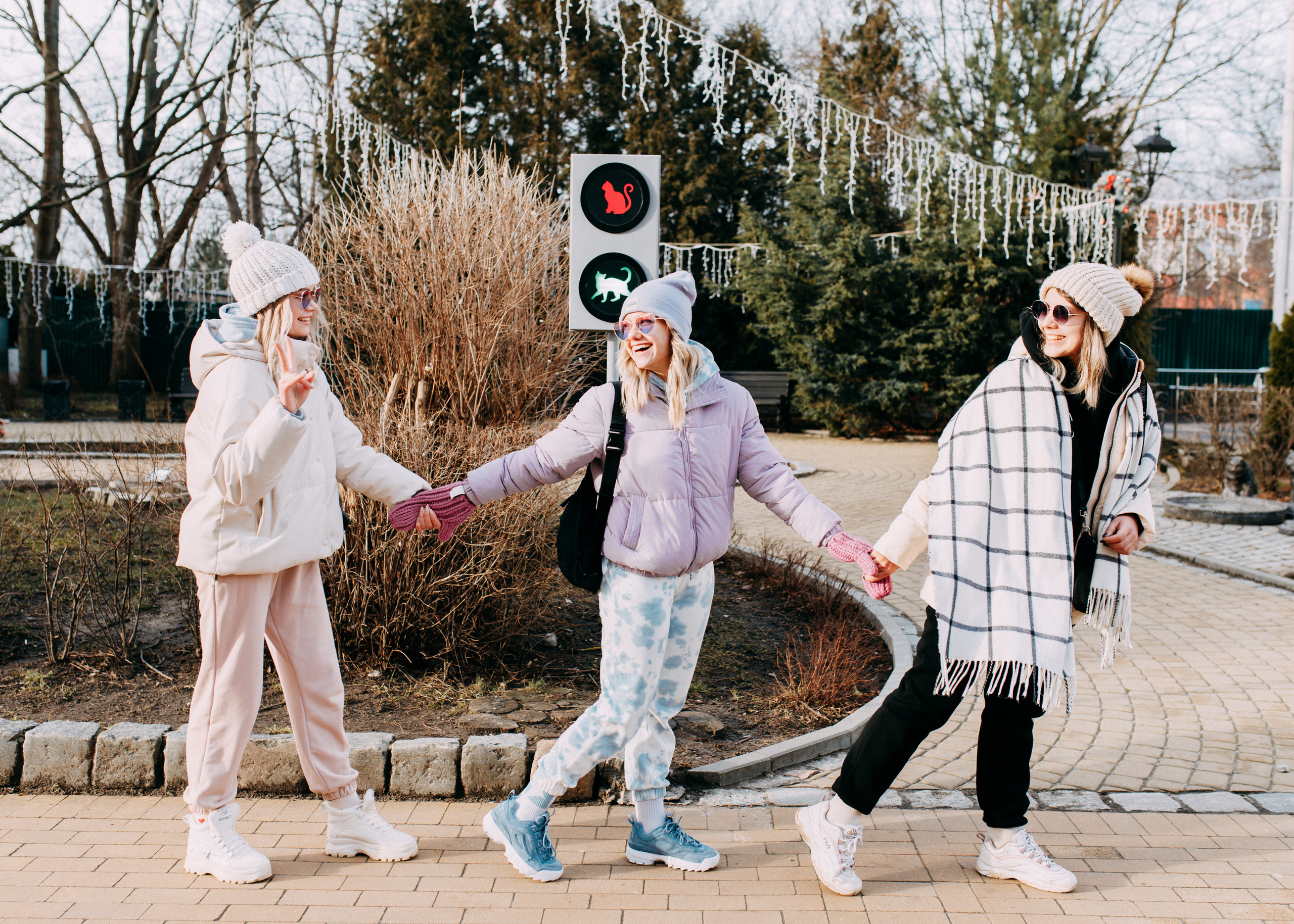 Подружки в Зеленоградске • Зима 2022. Фотограф в Калининграде Екатерина Осинцева