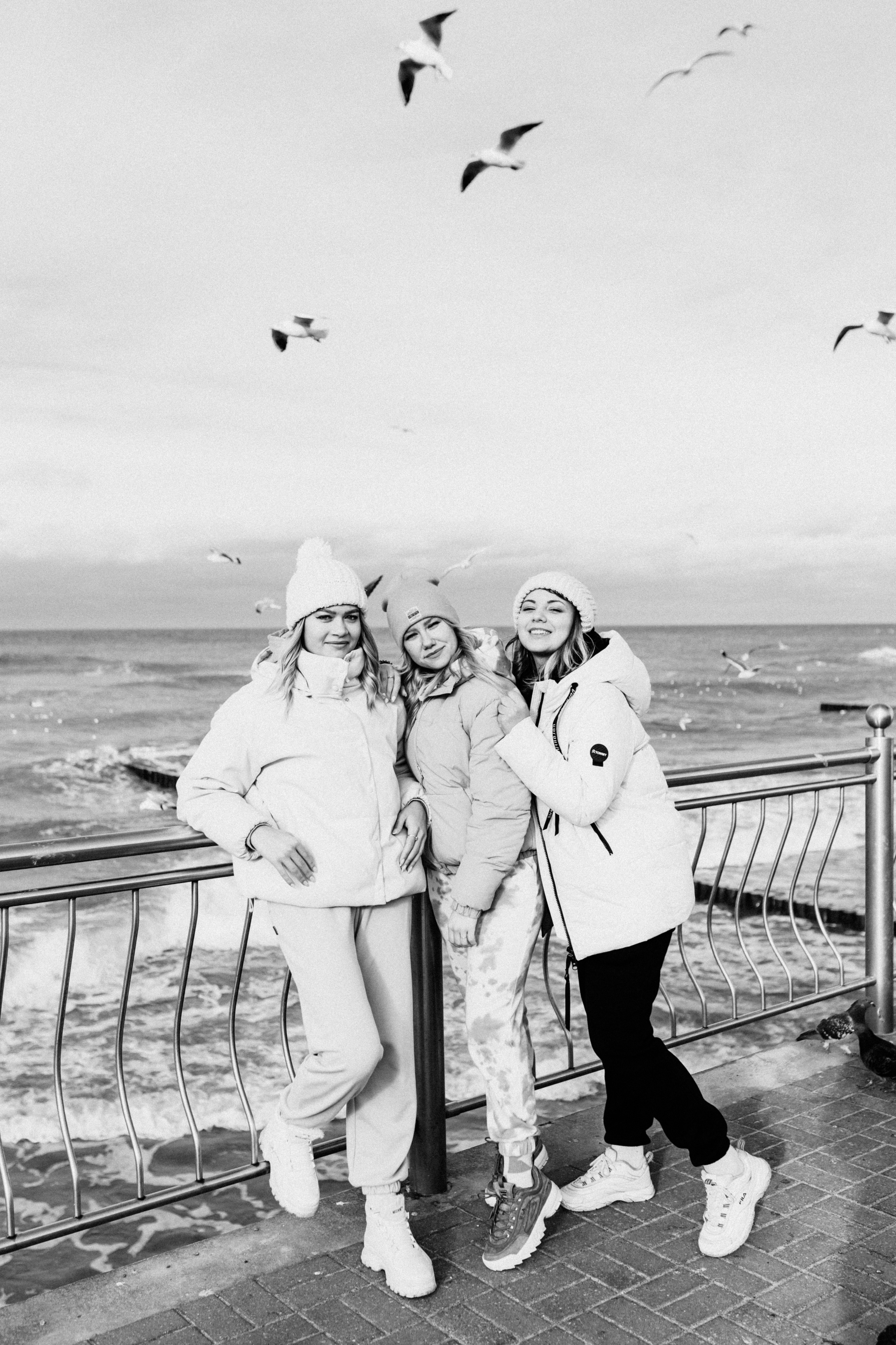 Подружки в Зеленоградске • Зима 2022. Фотограф в Калининграде Екатерина Осинцева