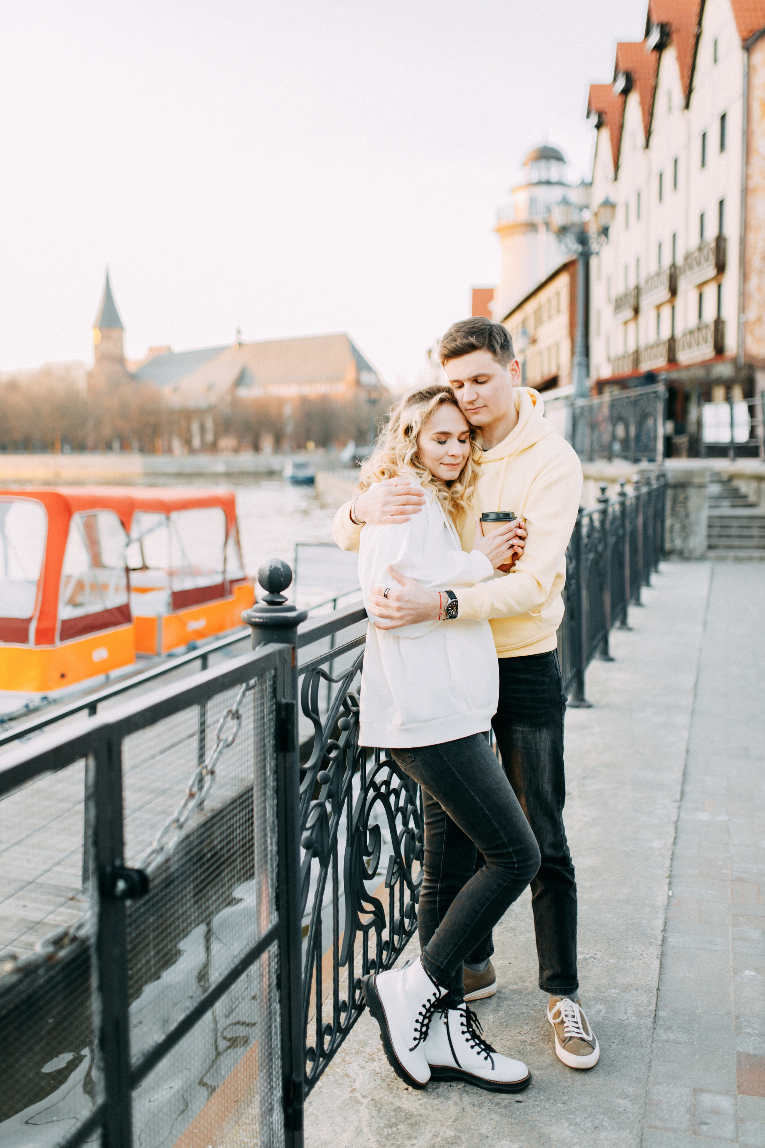 Фотосессия в сердце Калининграда • Весна 2022. Фотограф в Калининграде Екатерина Осинцева